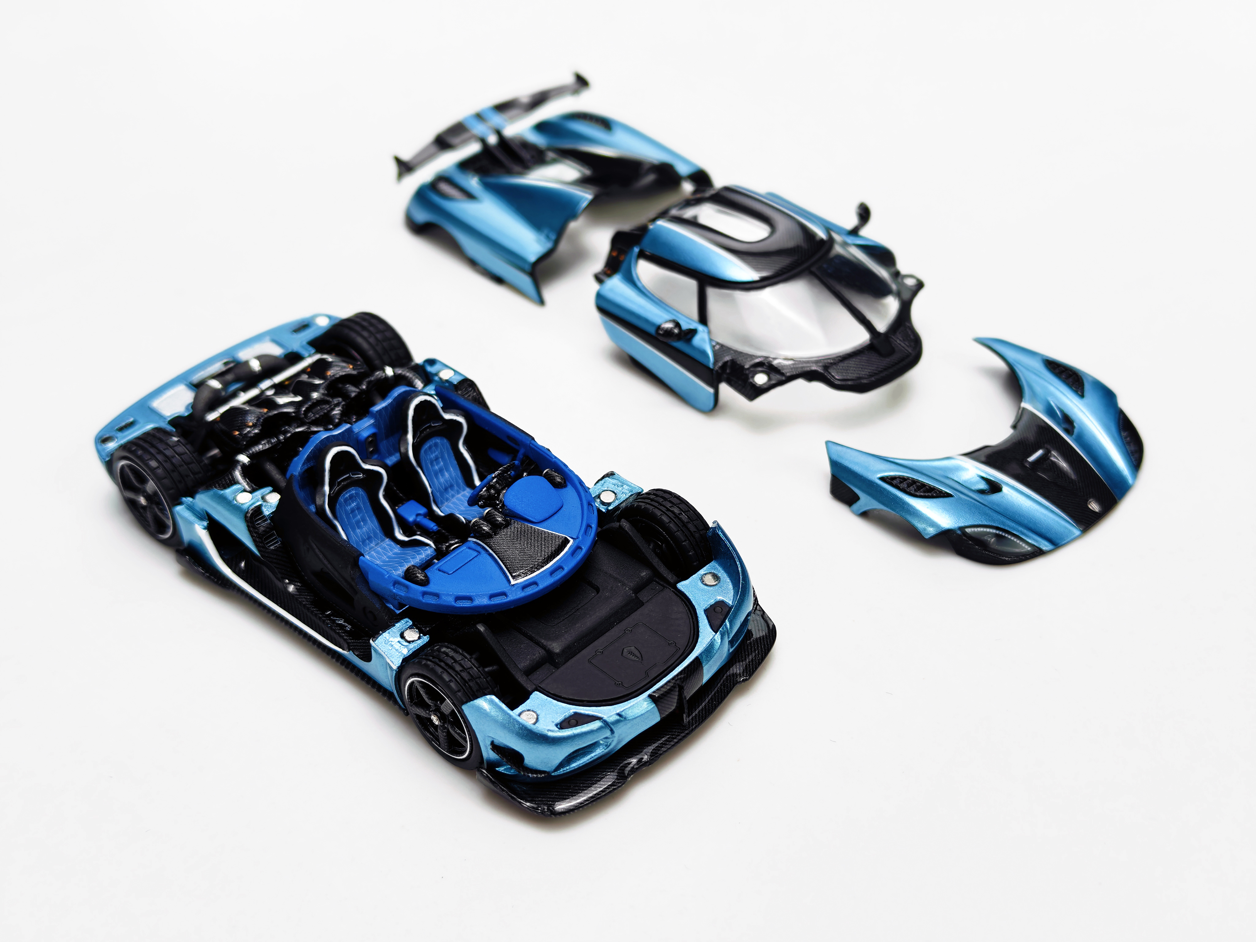 預訂:1/64 FrontiArt Koenigsegg Agera S+ Medusa Satin Imperial Blue (F194-187)