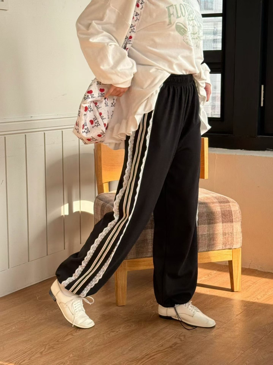 蕾絲側邊束腳運動褲