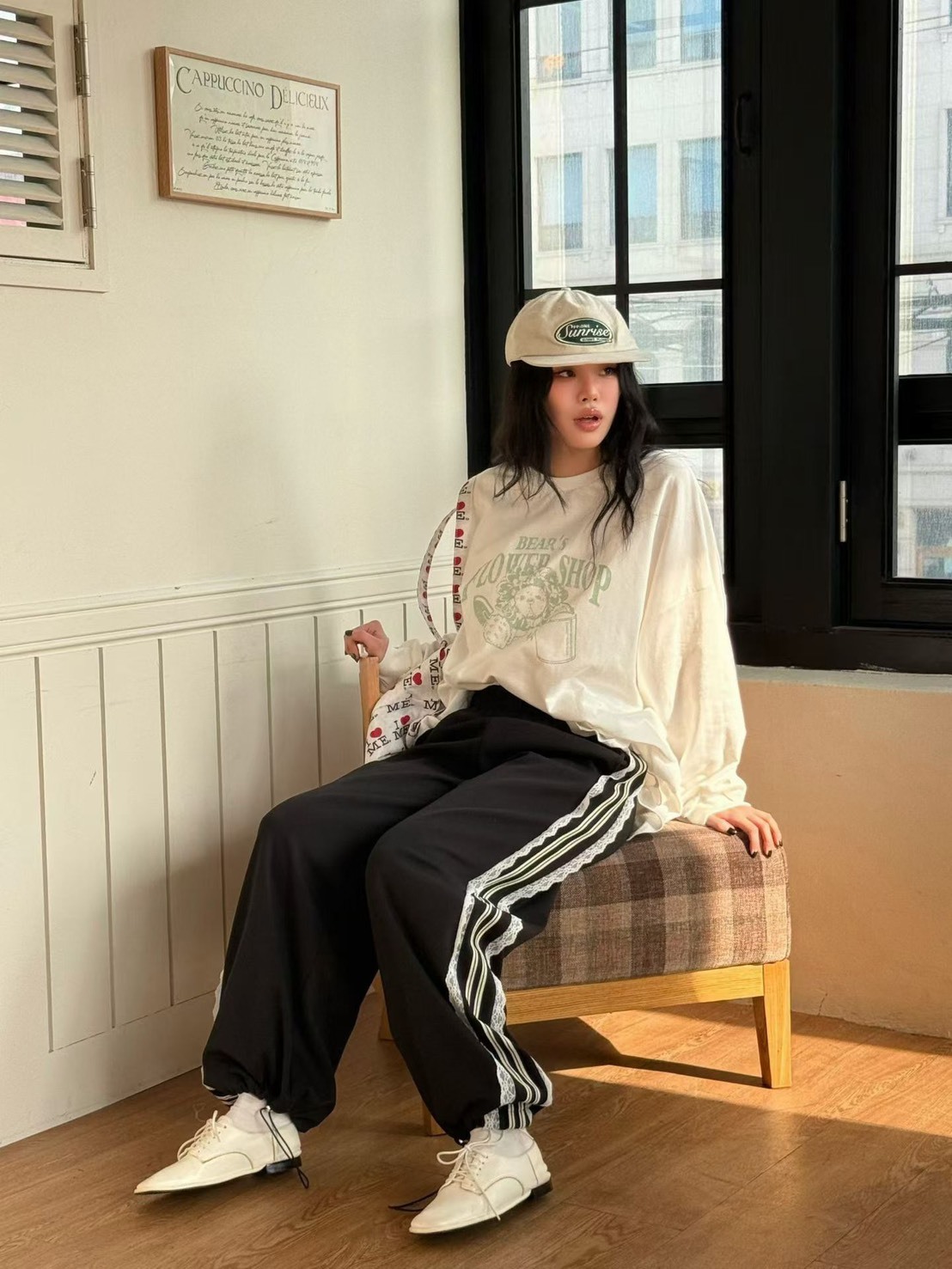 蕾絲側邊束腳運動褲