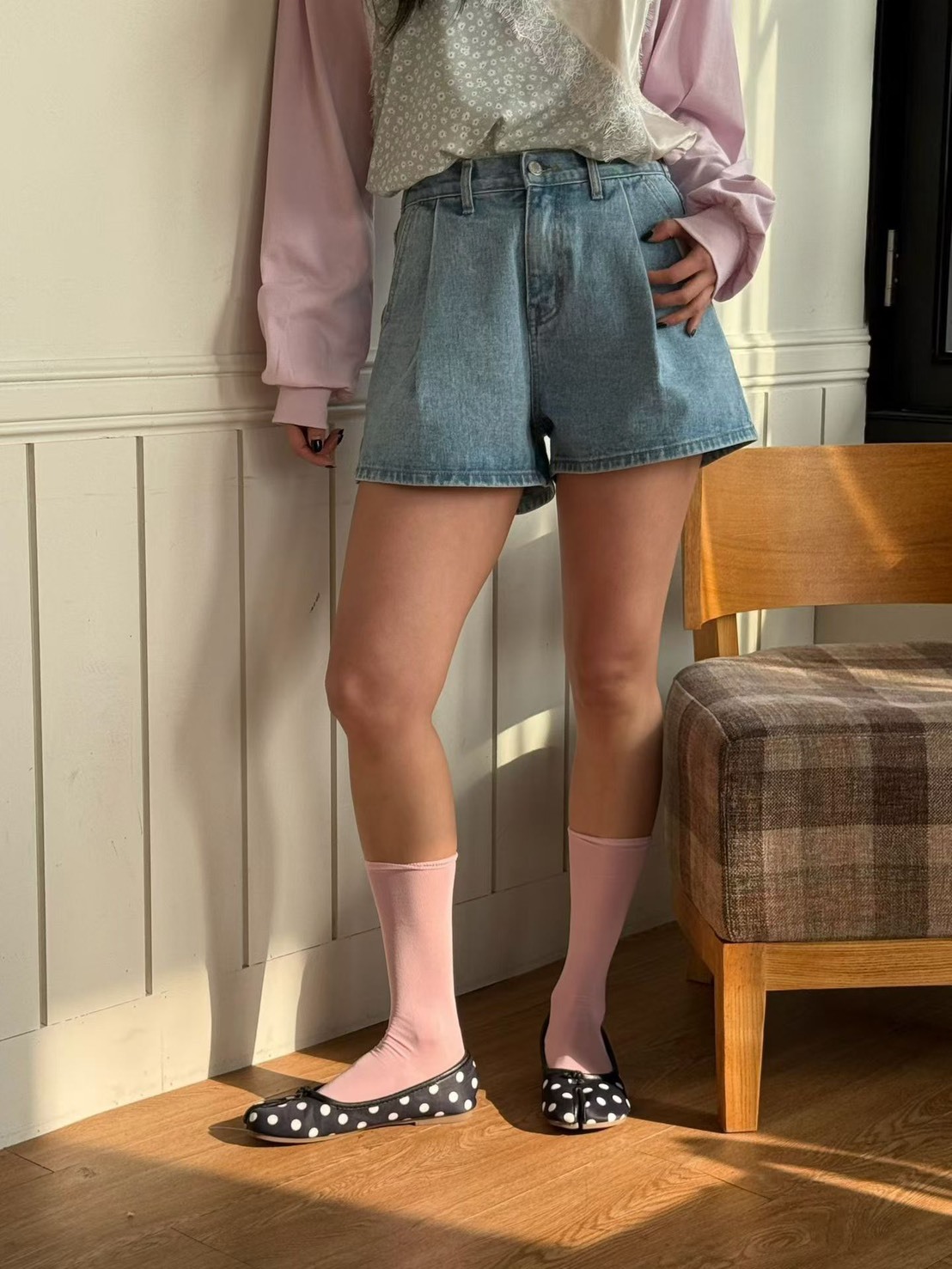 後鬆緊淺藍牛仔短褲