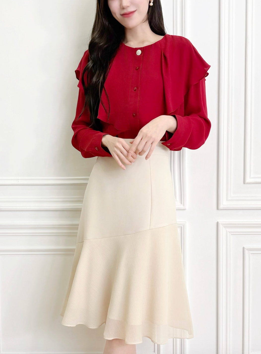 雙荷葉圓領鑽釦上衣