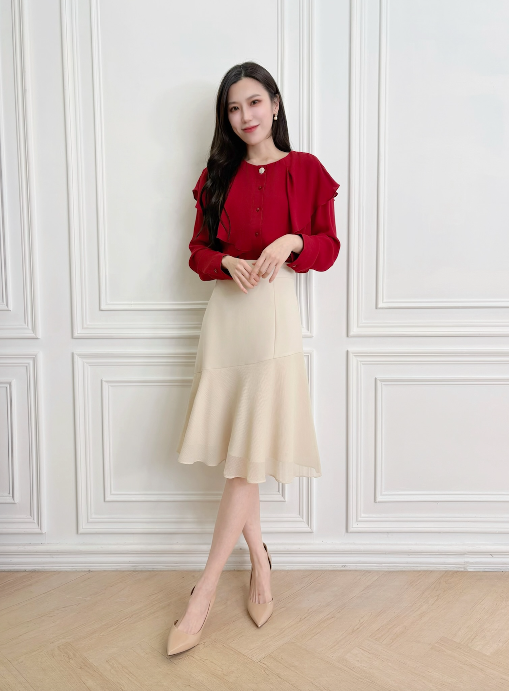 雙荷葉圓領鑽釦上衣