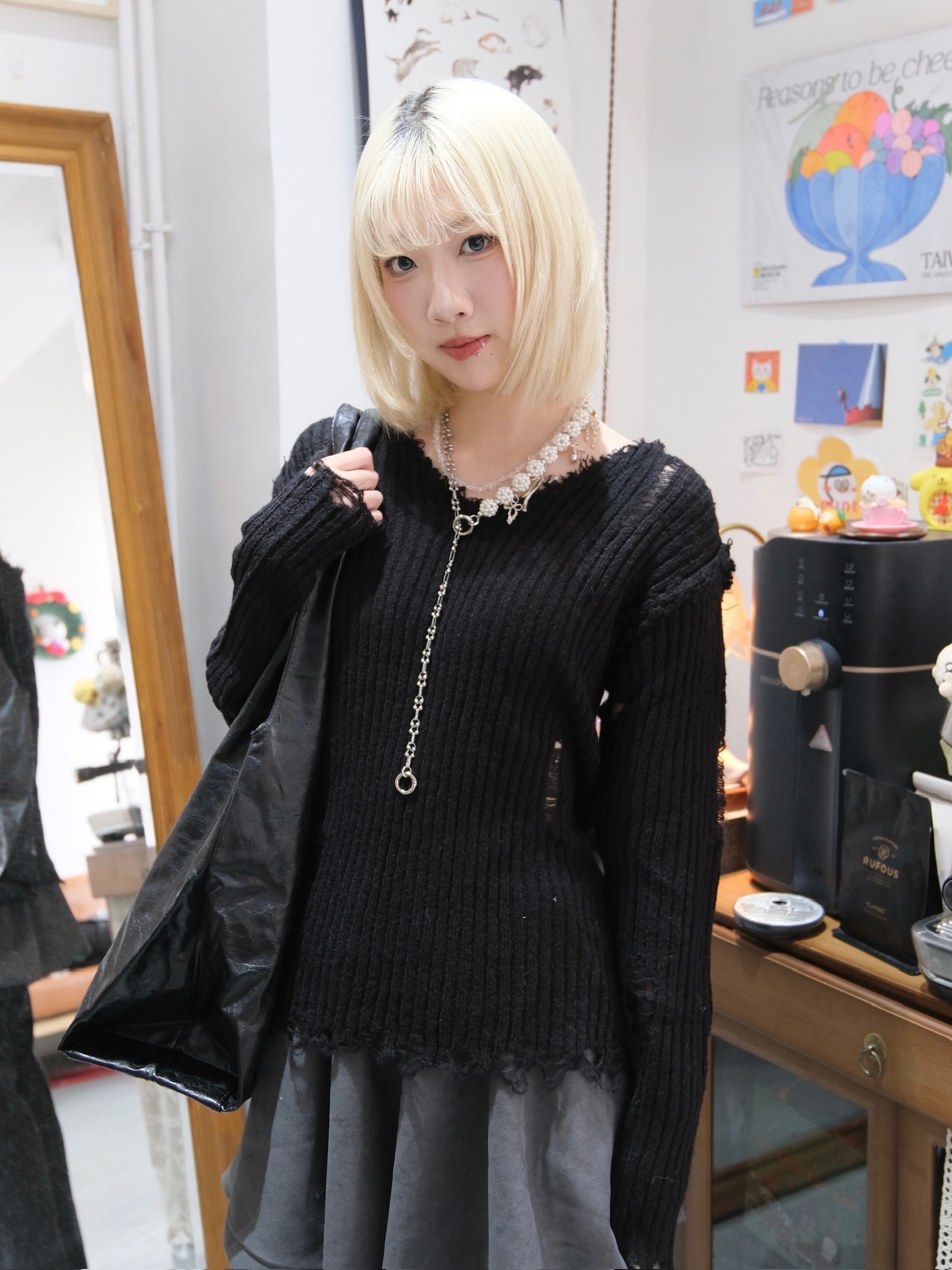 可斜肩穿！破爛邊邊針織Top