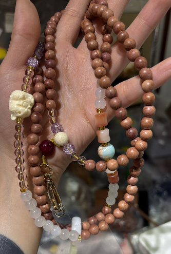 260131 - C34 血柏木咬金鼠荔枝凍長電話繩