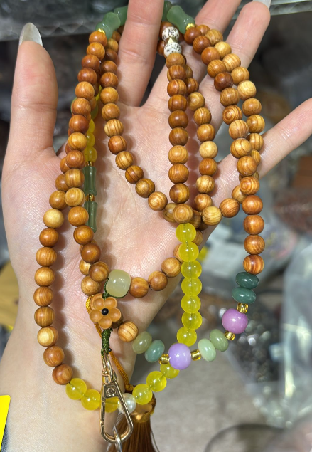 260131 - C33 高油崖柏木長電話繩