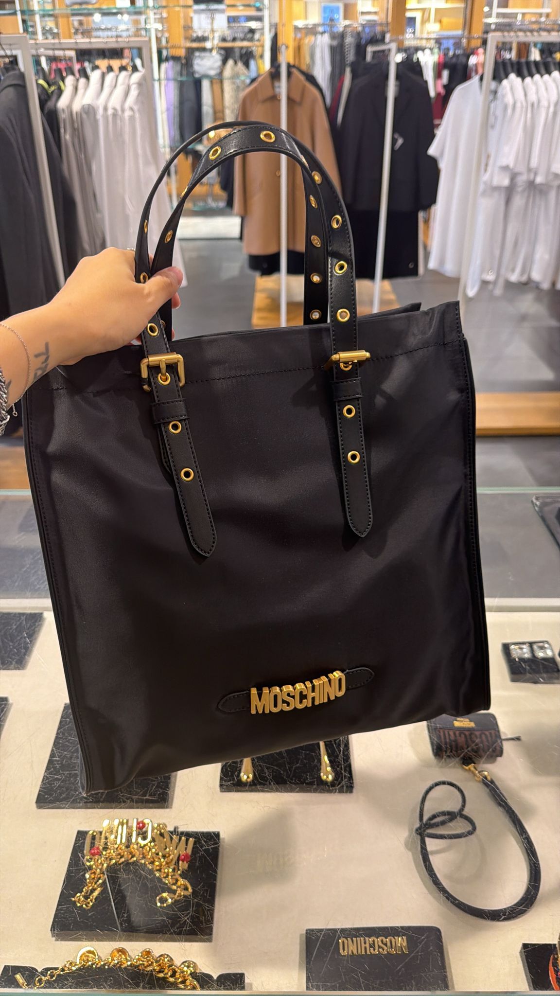 【預訂】AE013009 Moschino 兩用大托特包 (黑色)