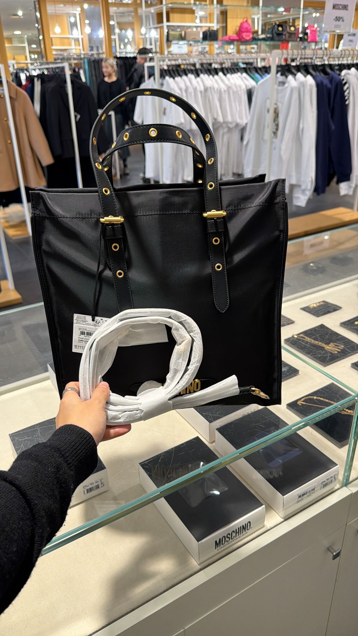 【預訂】AE013009 Moschino 兩用大托特包 (黑色)