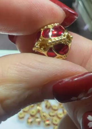 260131 - C67 潘潘金紅波波隔珠1粒