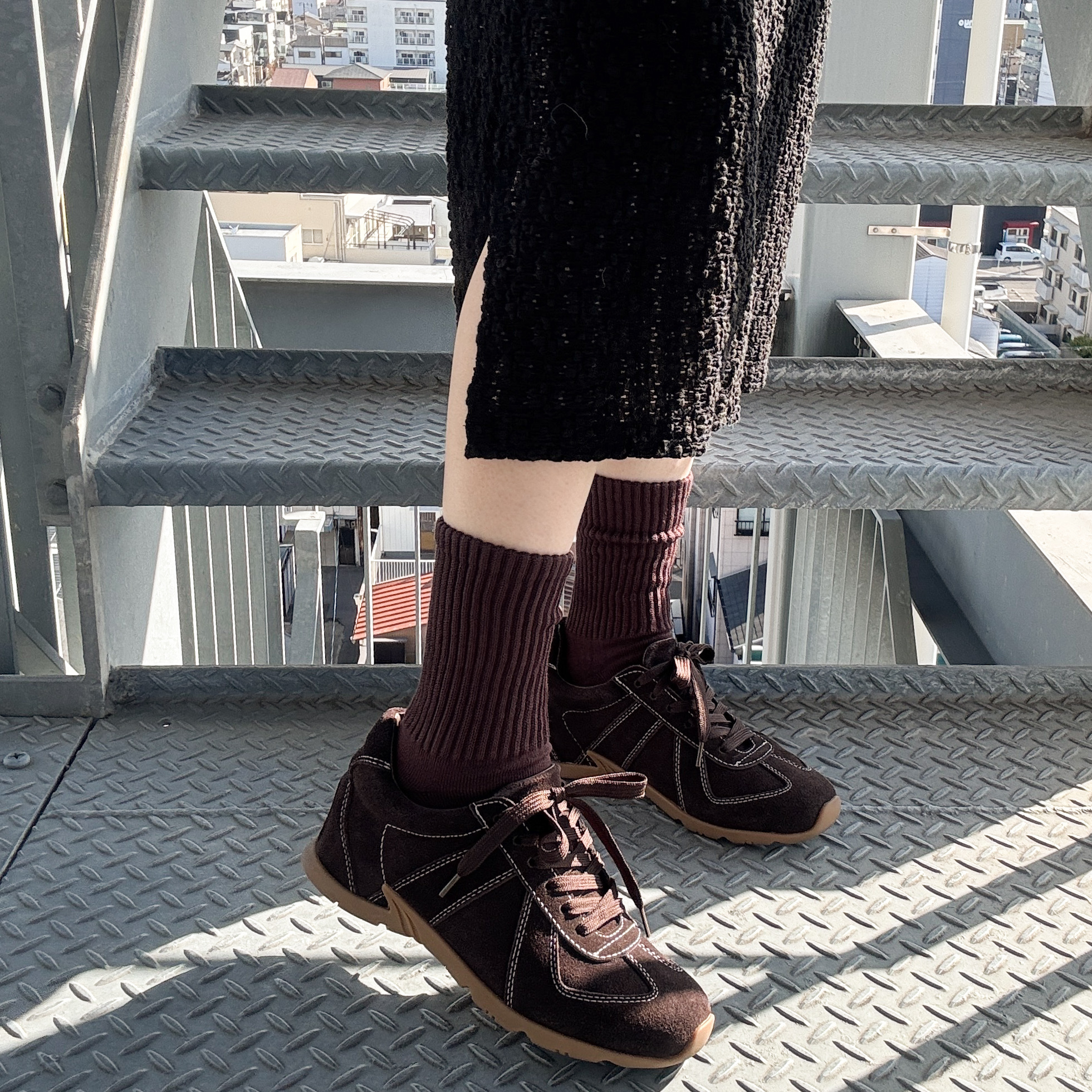 內增高牛皮明線波鞋