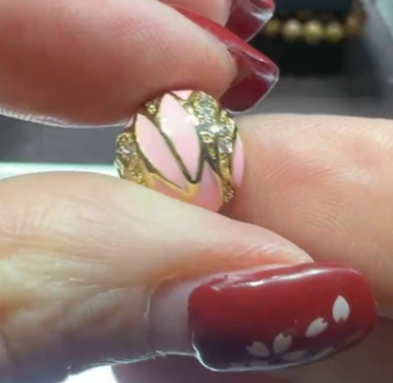 260131 - C68 潘潘金粉波波隔珠1粒