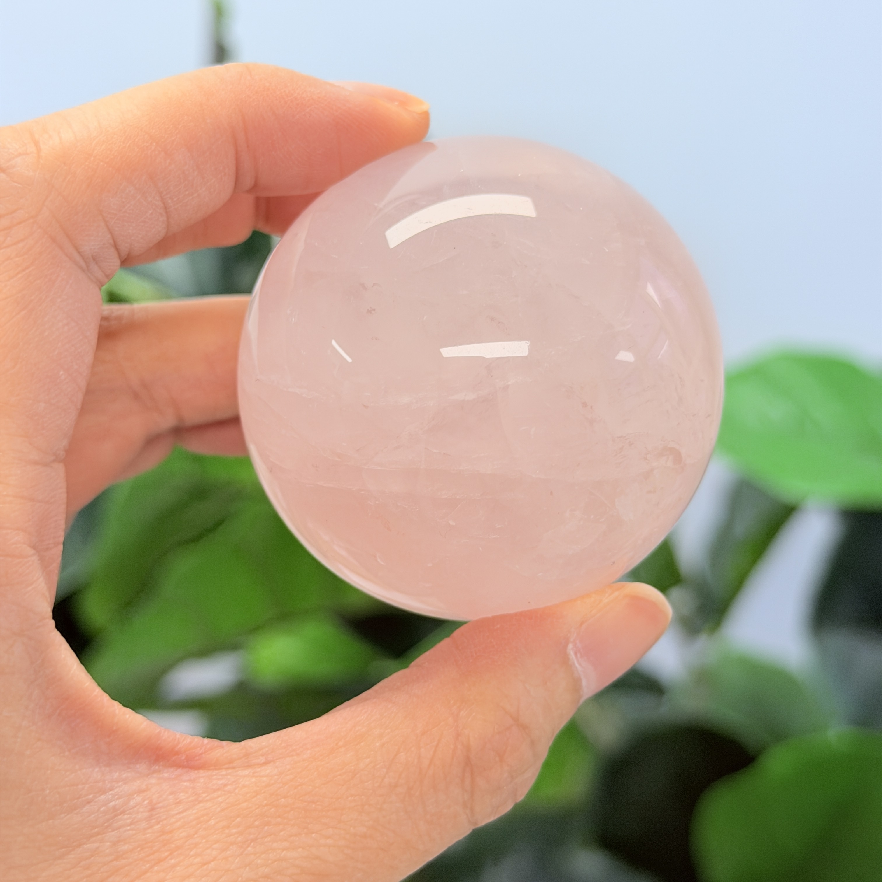 高級數粉晶球 5.6cm MP1717