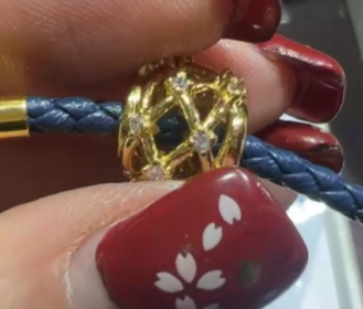 260131 - C139 潘潘金色桶形鑽隔珠一粒