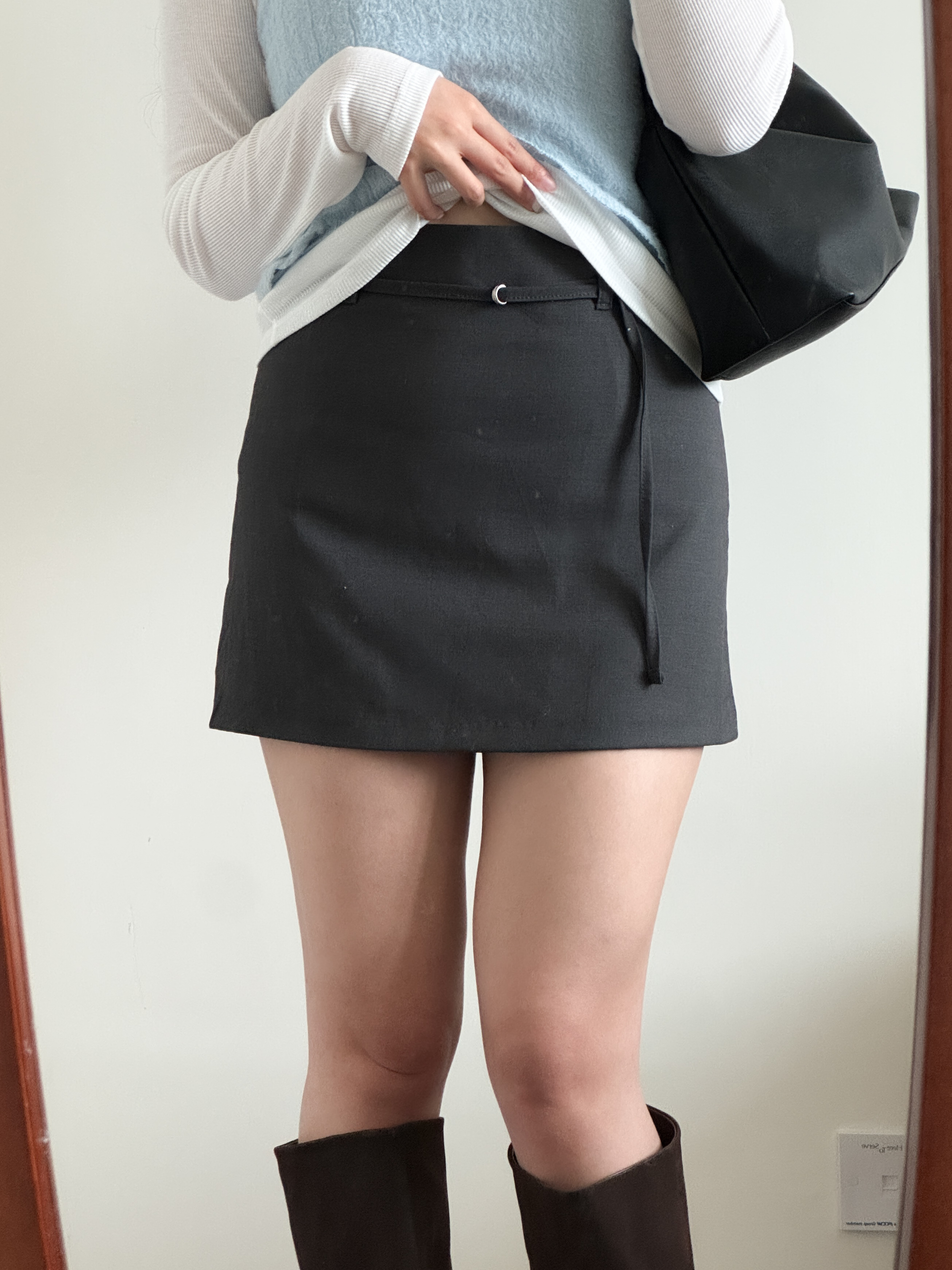 氣質ONNI的綁繩西裝短裙