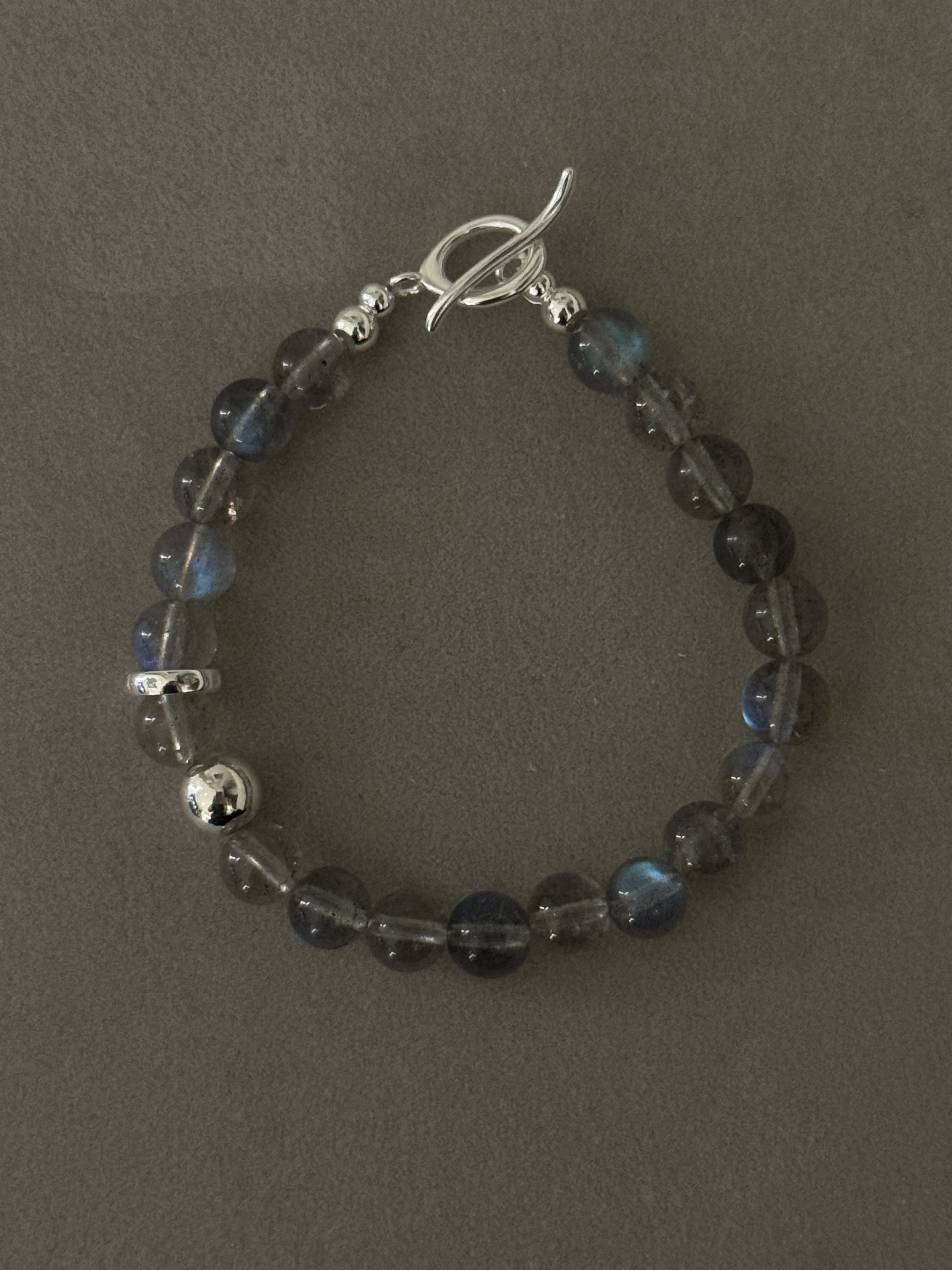 ZHU - 灰藍脈 Slate Pulse