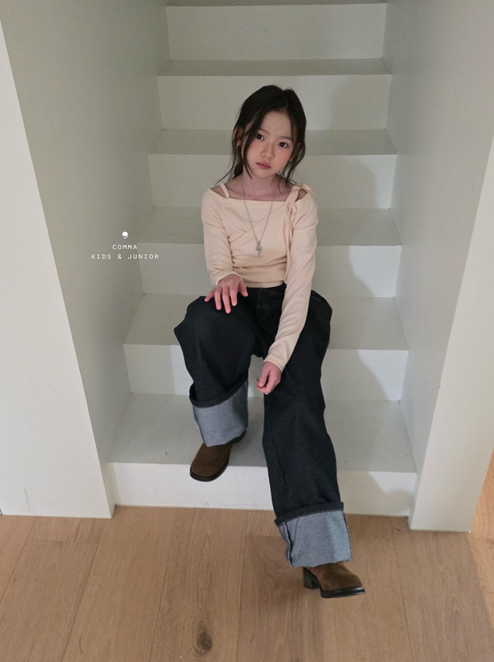 正韓春Ccomma 吊帶露肩上衣