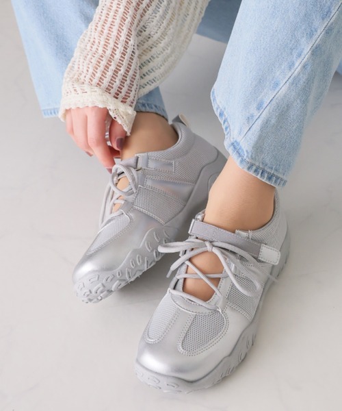 日本預訂 VN Soft sole lace-up belt sneakers