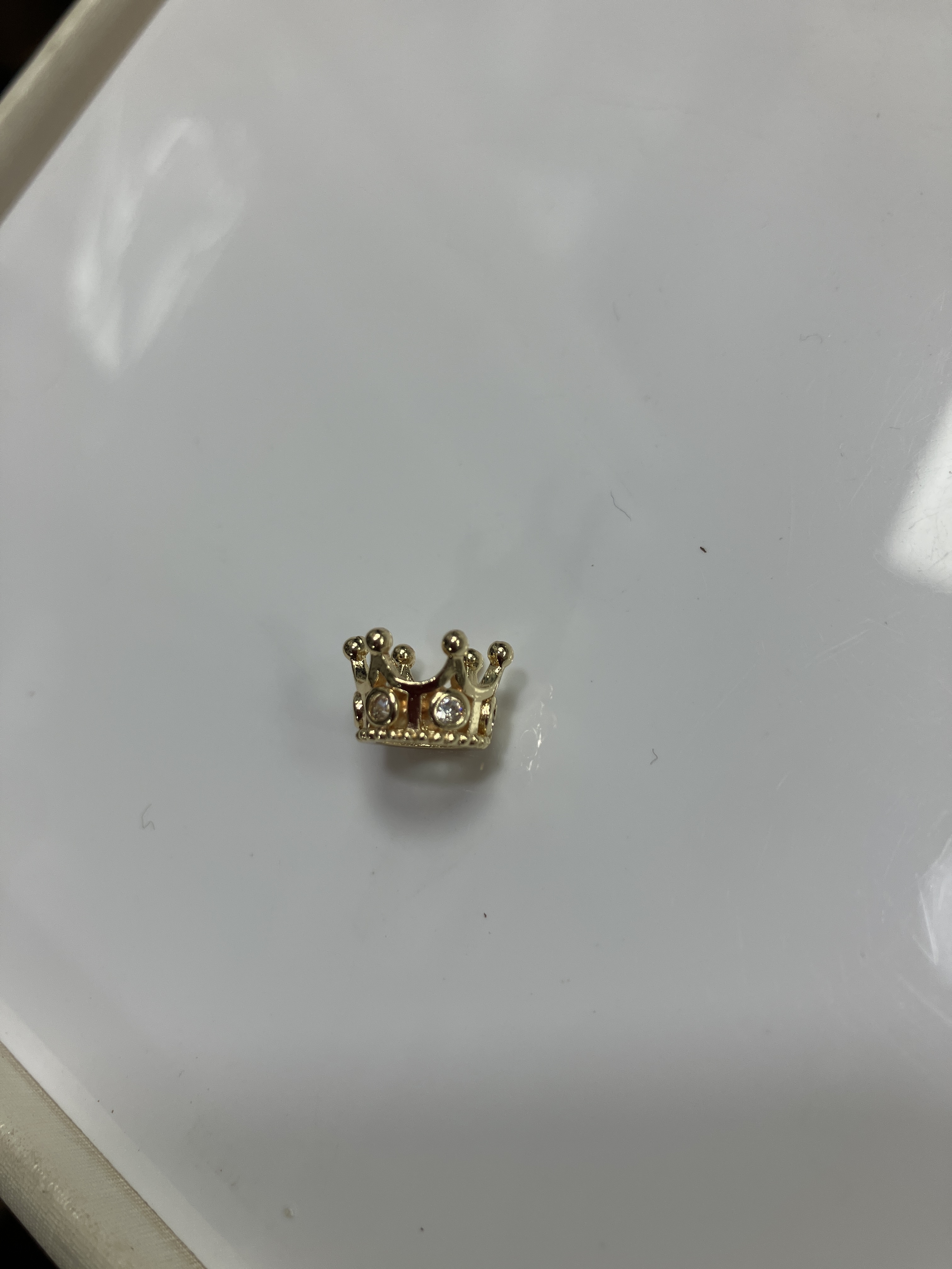 260131 - C141 潘潘金色皇冠鑽隔珠一粒