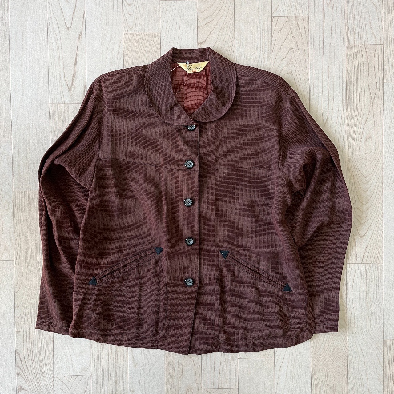 磚紅色暗格紋圓領外套