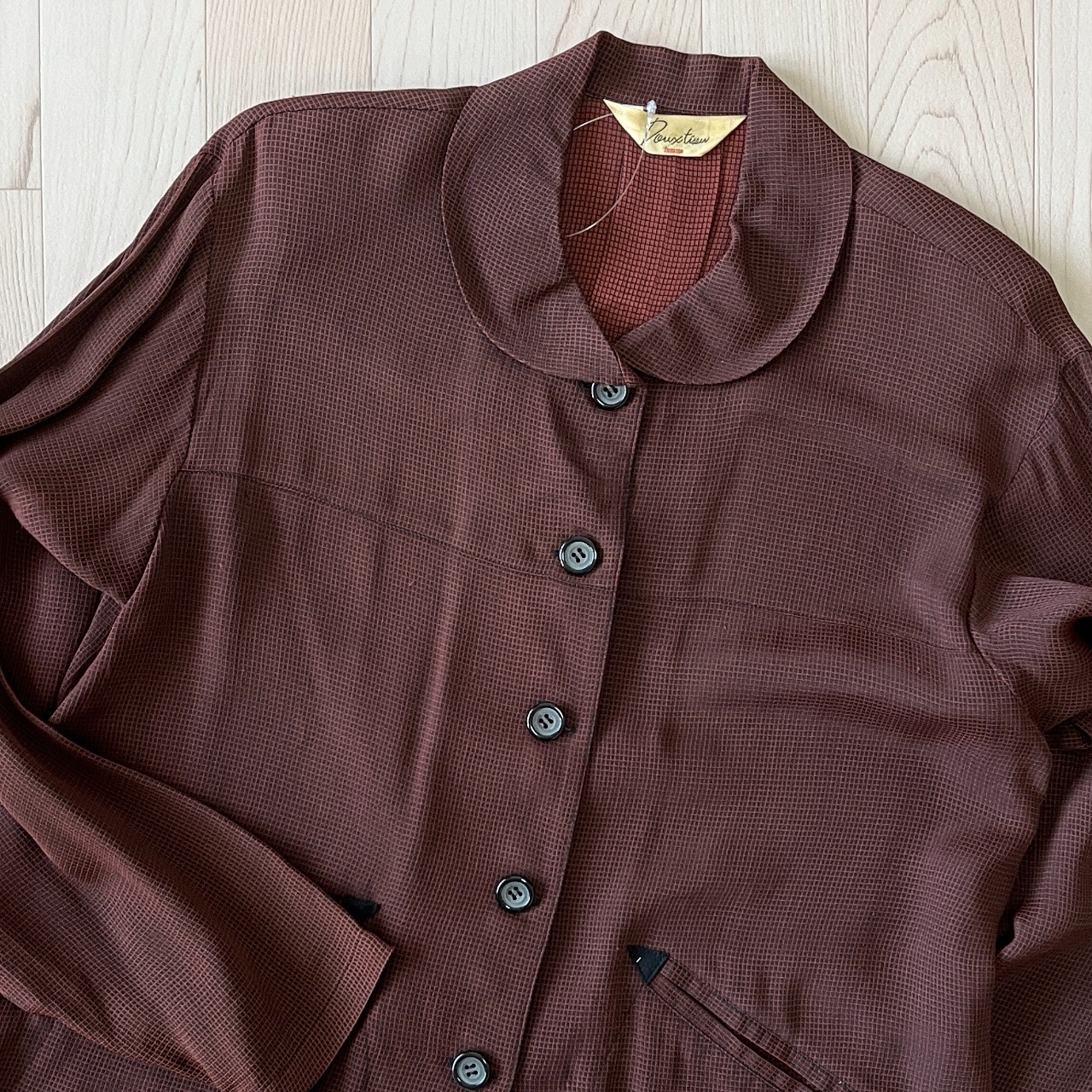 磚紅色暗格紋圓領外套