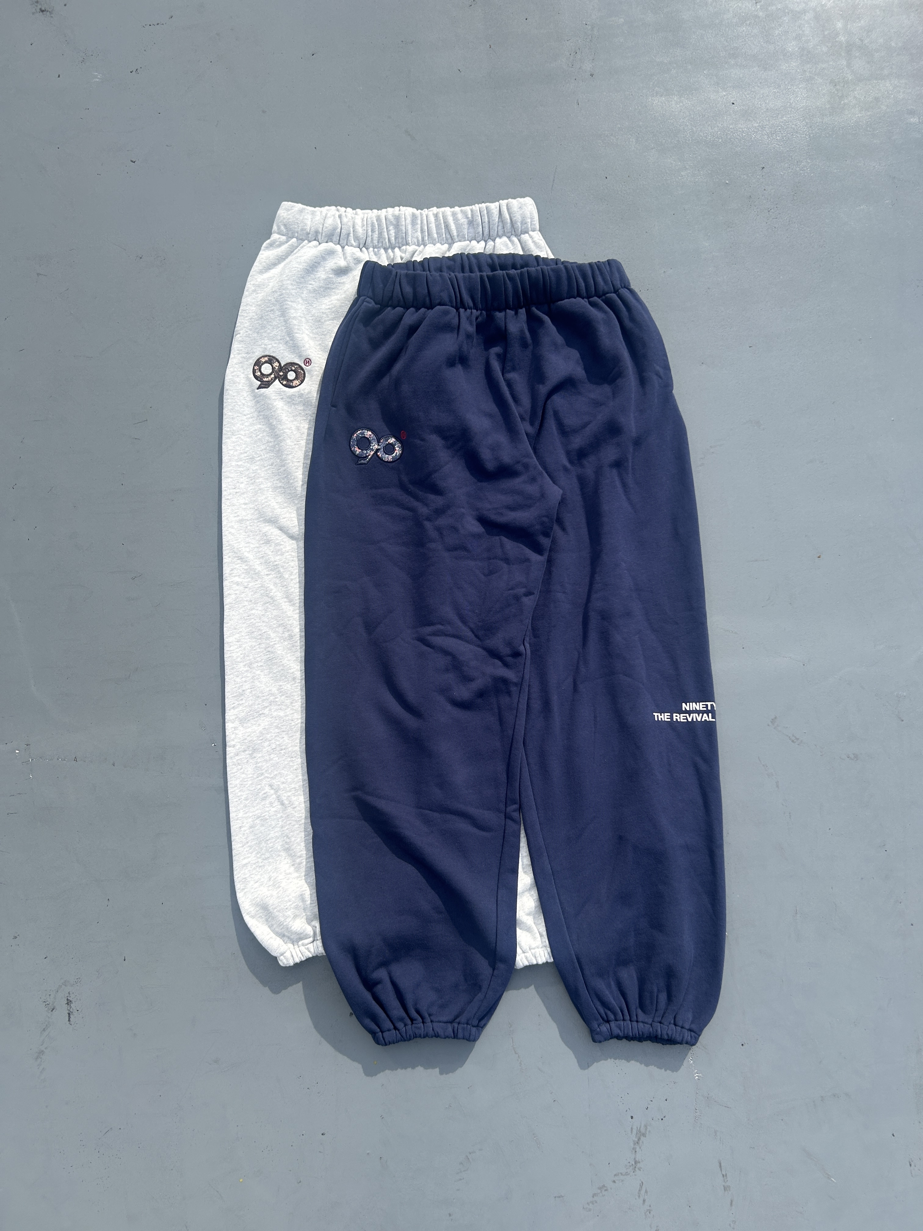 90 Logo Flower Sweat Pants