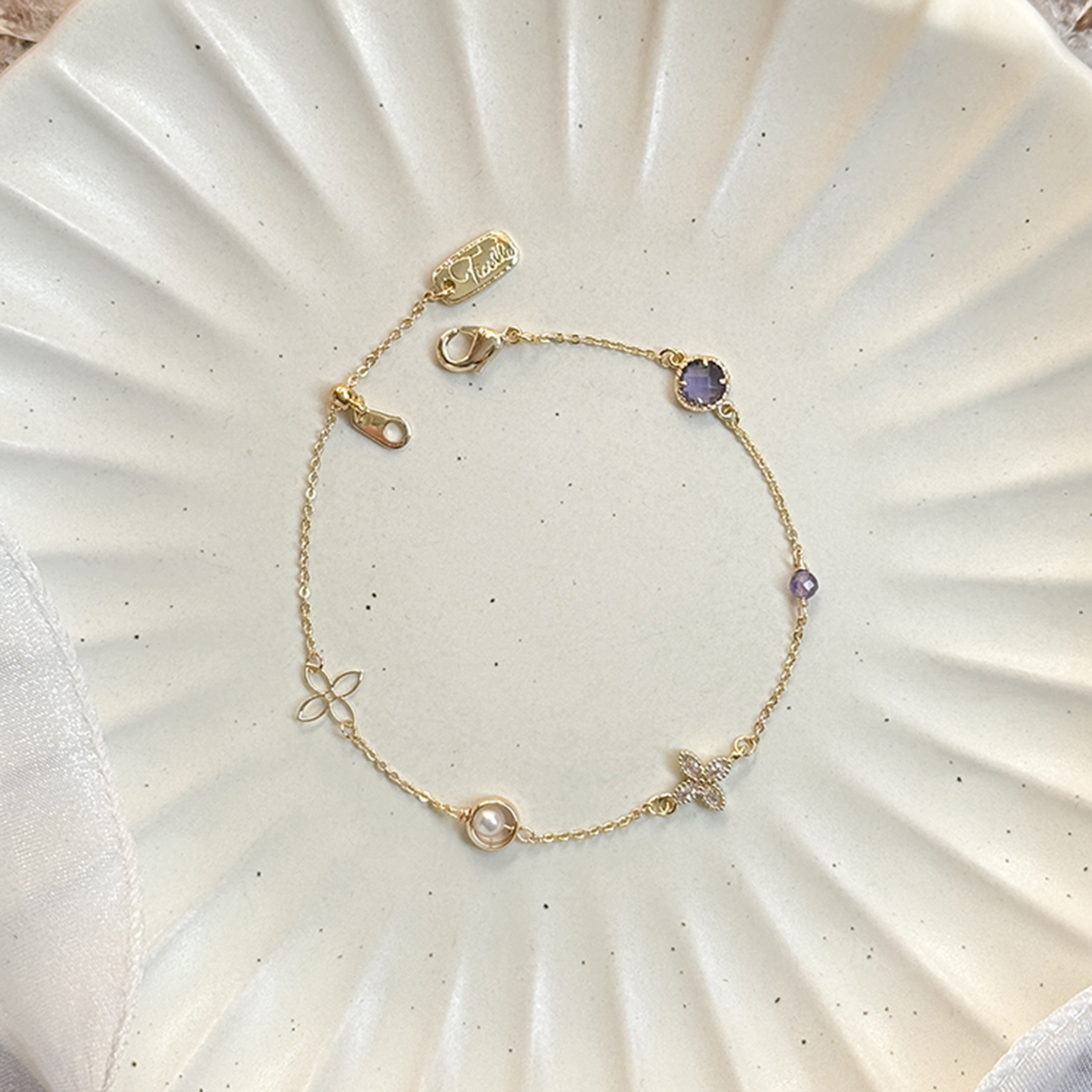 生日花 • 貳月拾 • 丁香花 – 珍珠紫水晶 – 手鍊
