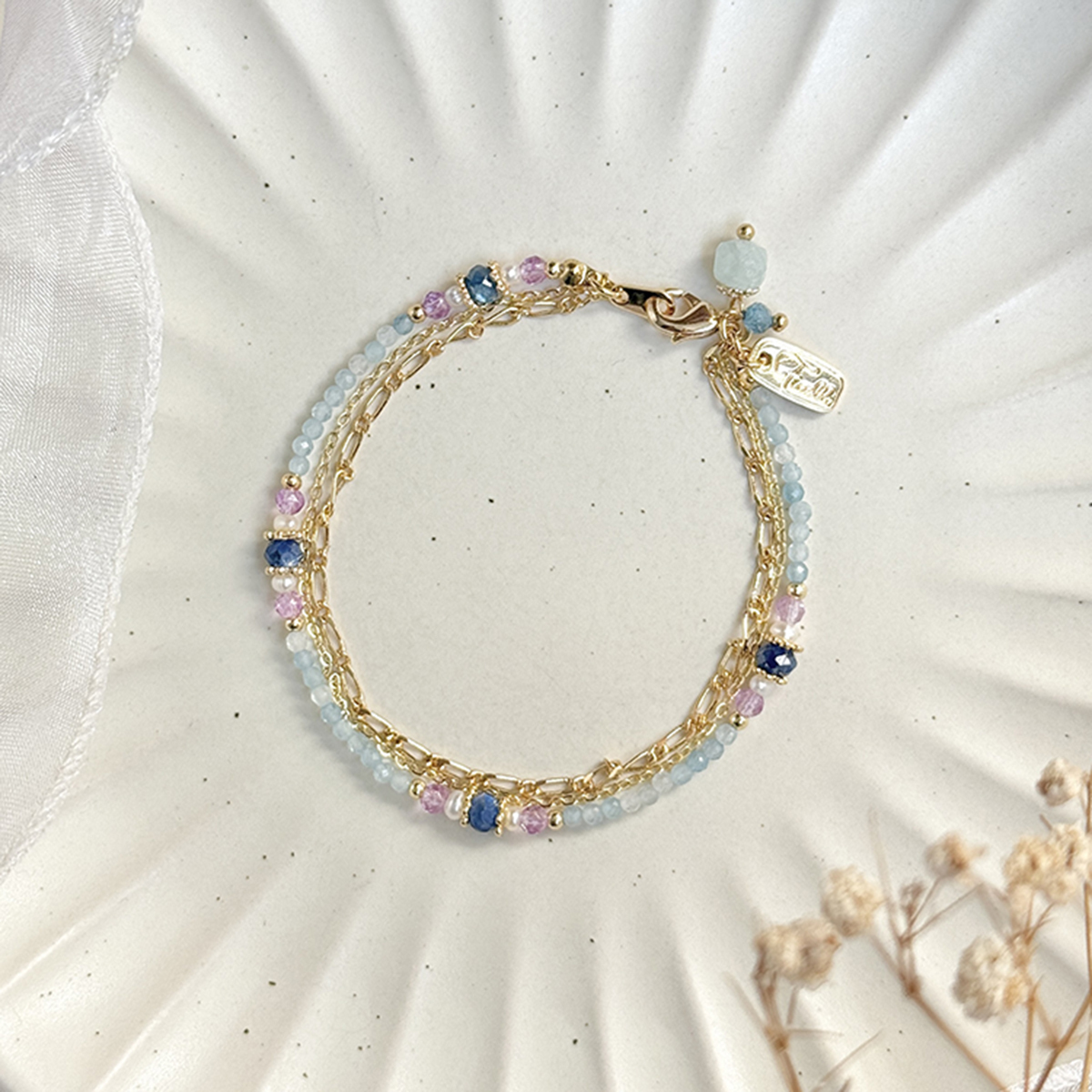 生日花 • 陸月貳捌 • 矢車菊 – 藍晶石 – 手鍊