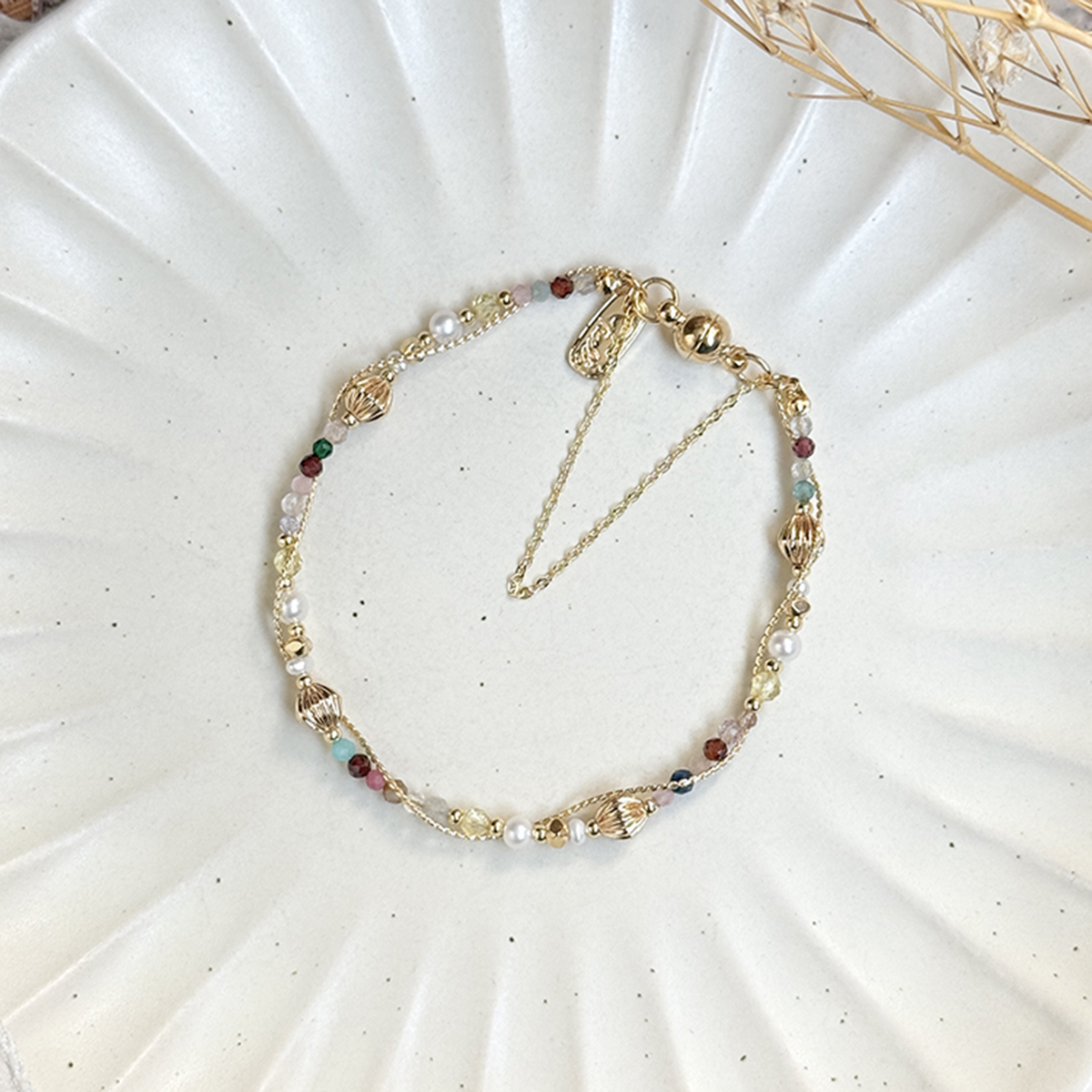 生日花 • 捌月貳參 • 艾菊 – 多寶石 – 手鍊