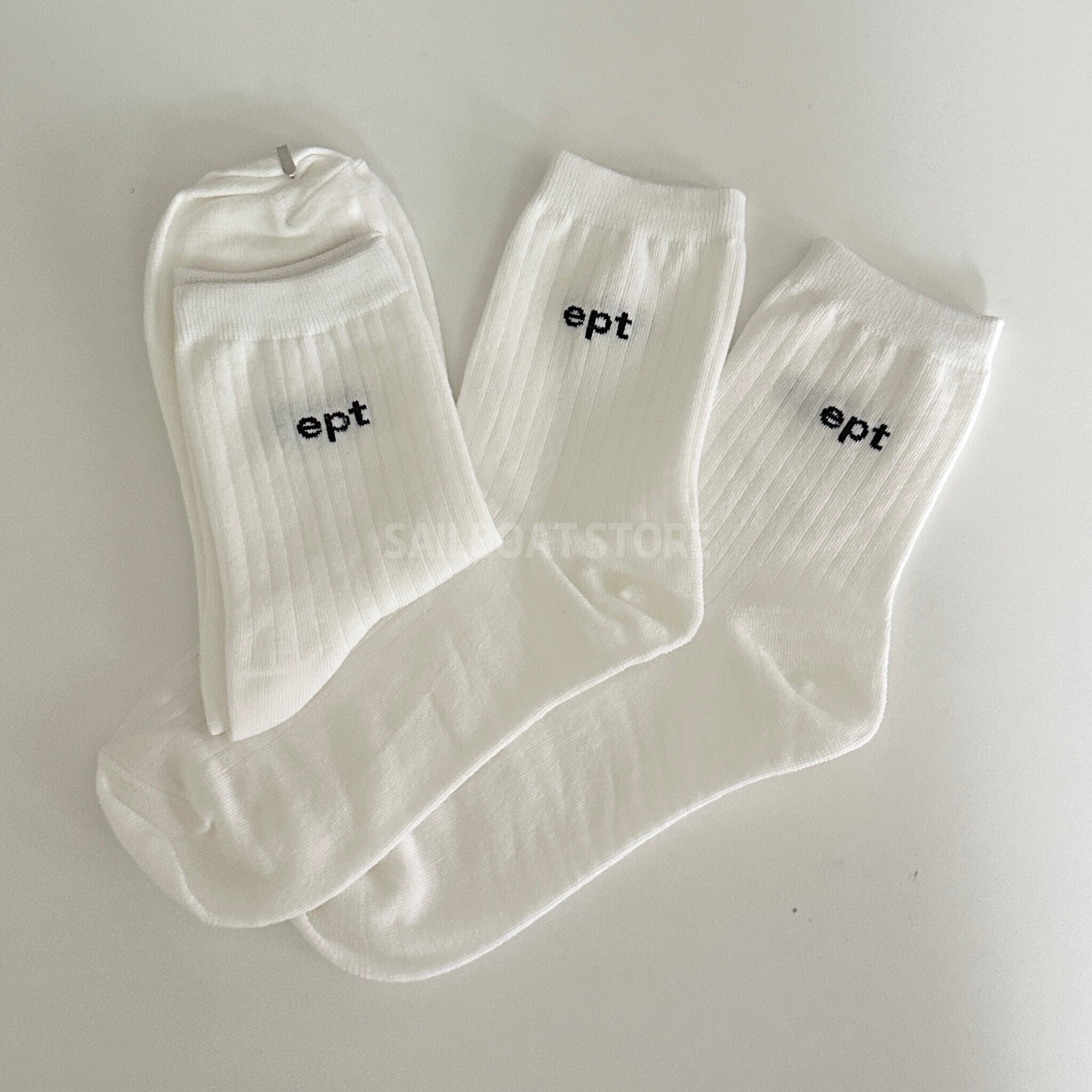 #現貨 🇰🇷韓國 EPT 字母/兔子 刺繡白襪 長襪 短襪 襪子
