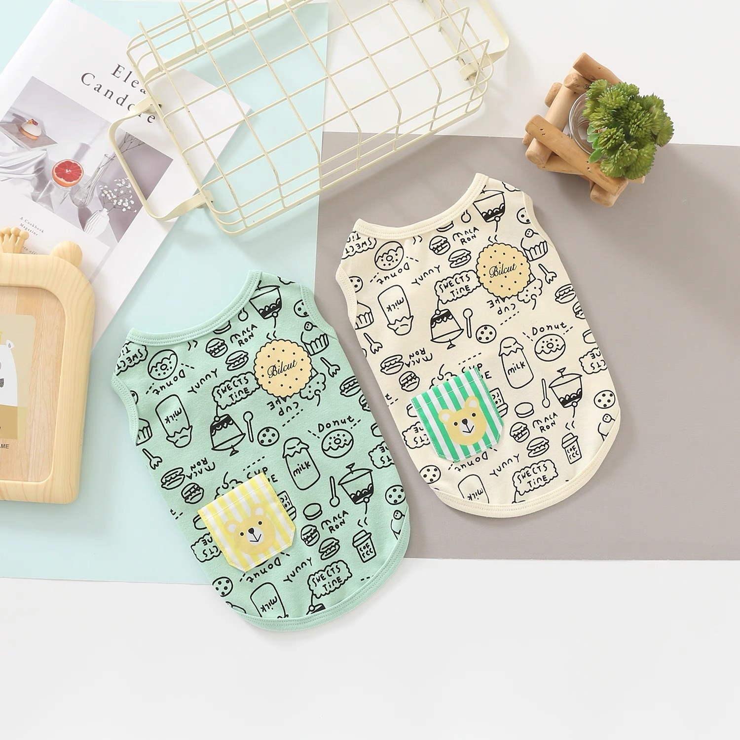 宠物背心衣服 线条口袋小熊