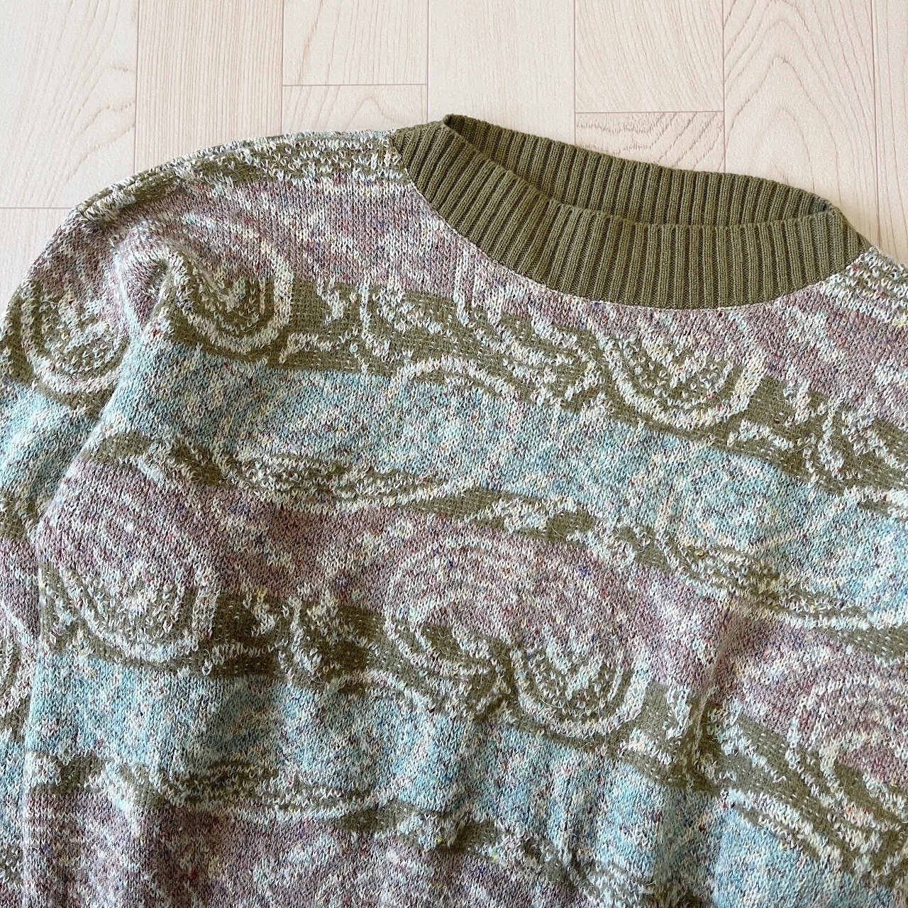 西德製暗腰果花羊毛毛衣