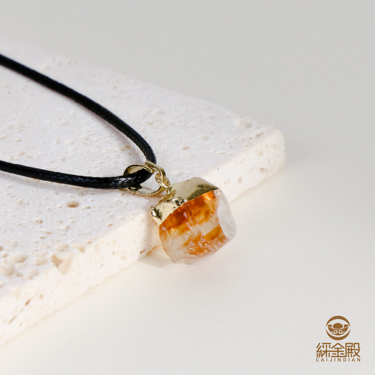 天然原礦項鍊_橙月光｜生命靈數 2｜增加自信｜本我輪｜鎮靜情緒│ 過爐加持【綵金殿】