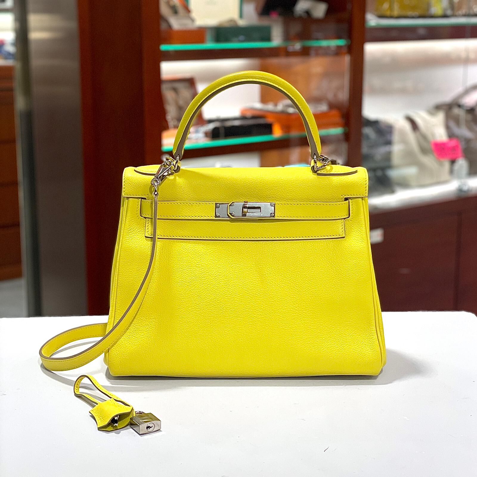 99%NEW二手HERMES KELLY 28 A刻 LIME 9R EVENCOLOR PHW檸檬黃銀扣 #K28 #兩年免費保養 #香榭站正品