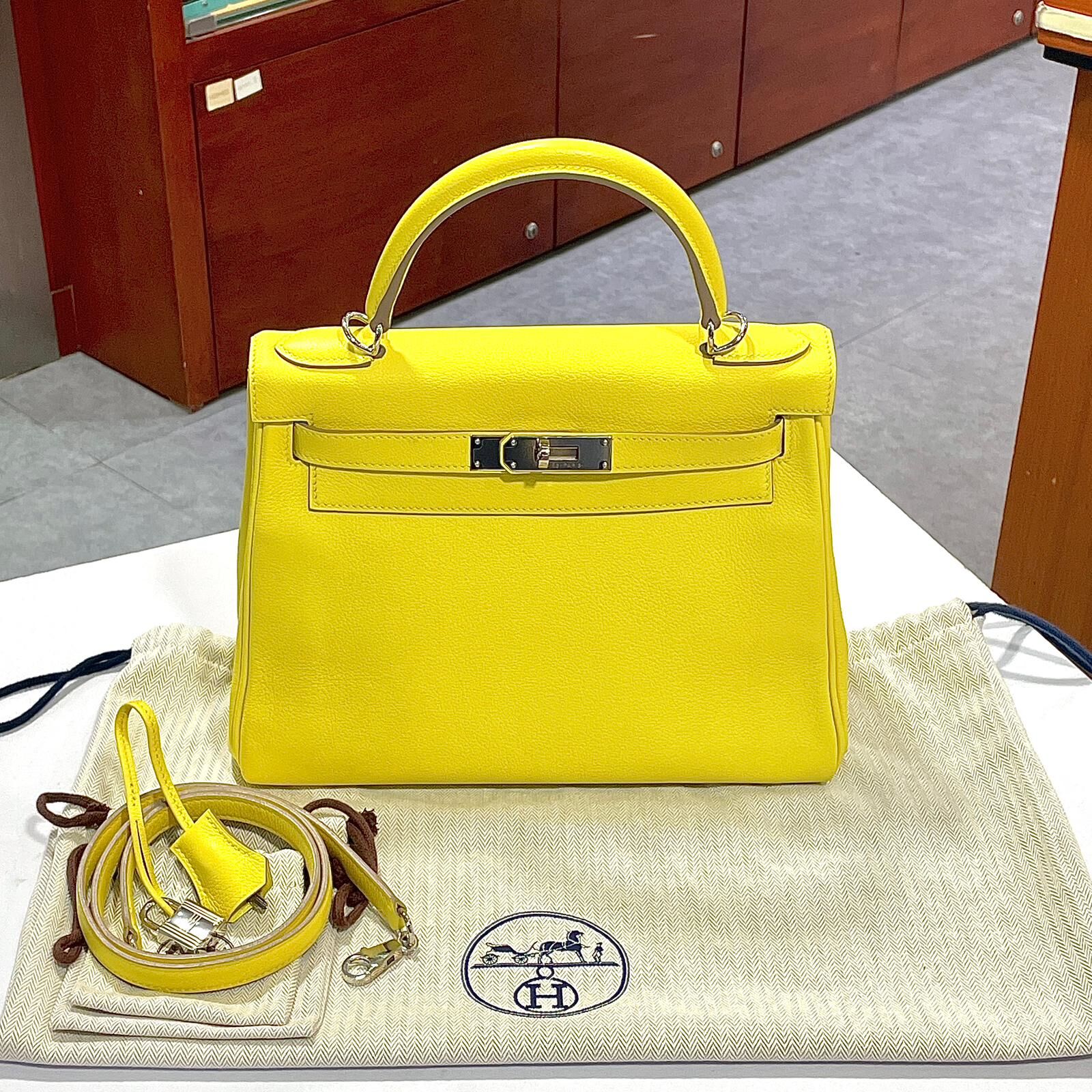 99%NEW二手HERMES KELLY 28 A刻 LIME 9R EVENCOLOR PHW檸檬黃銀扣 #K28 #兩年免費保養 #香榭站正品