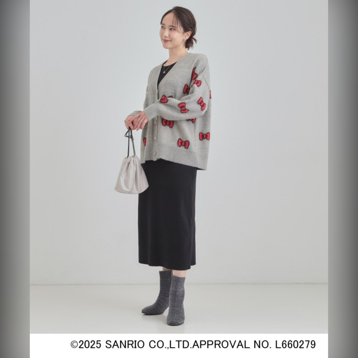 26059-KT Sanrio Hello Kitty × 日版 SHOO・LA・RUE 聯乘 V 領 Jacquard冷衫外套 灰色 #JP-SLR26