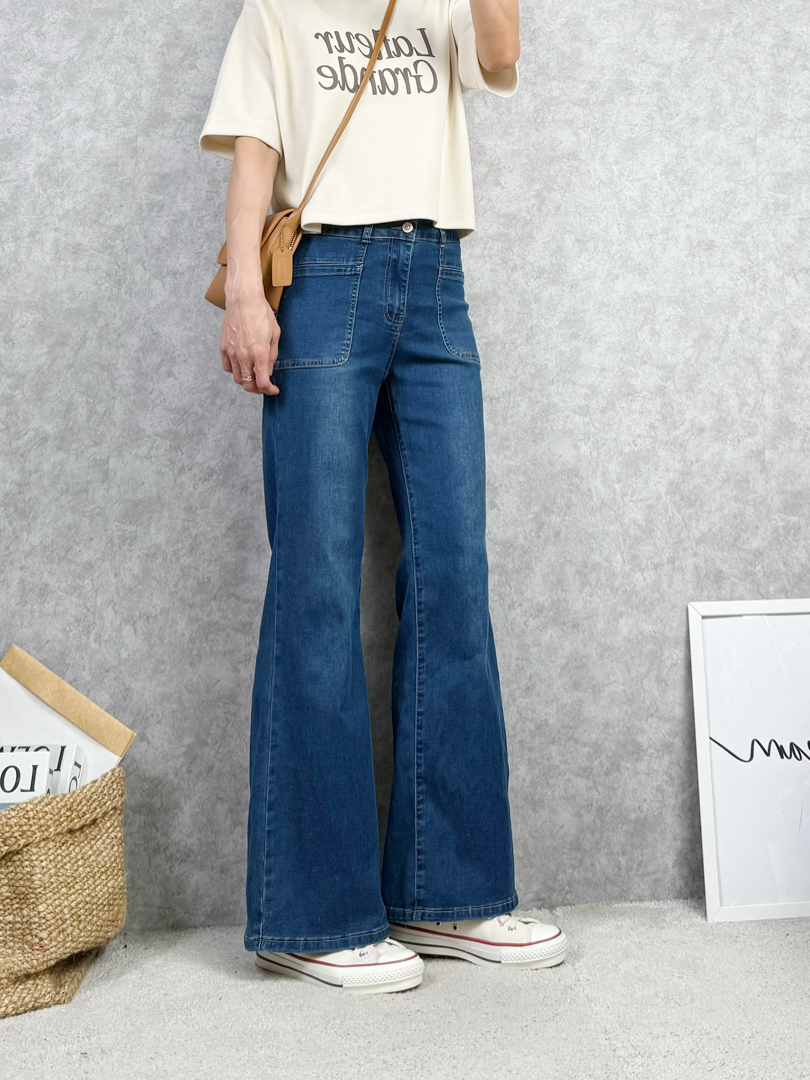 早春薄料寬喇叭牛仔褲|大腿自然留空、不貼腿