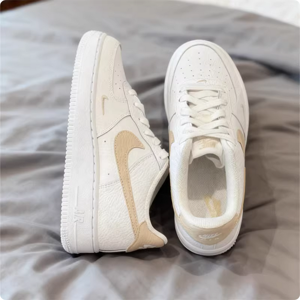 【預訂】NIKE AIR FORCE 1 小剔白奶茶-GS