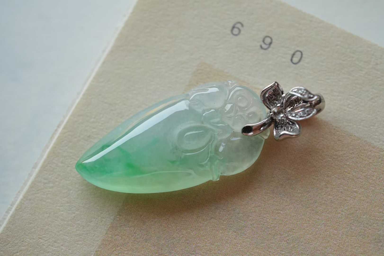 122835 翡翠冰甜陽綠靈猴獻瑞吊墜