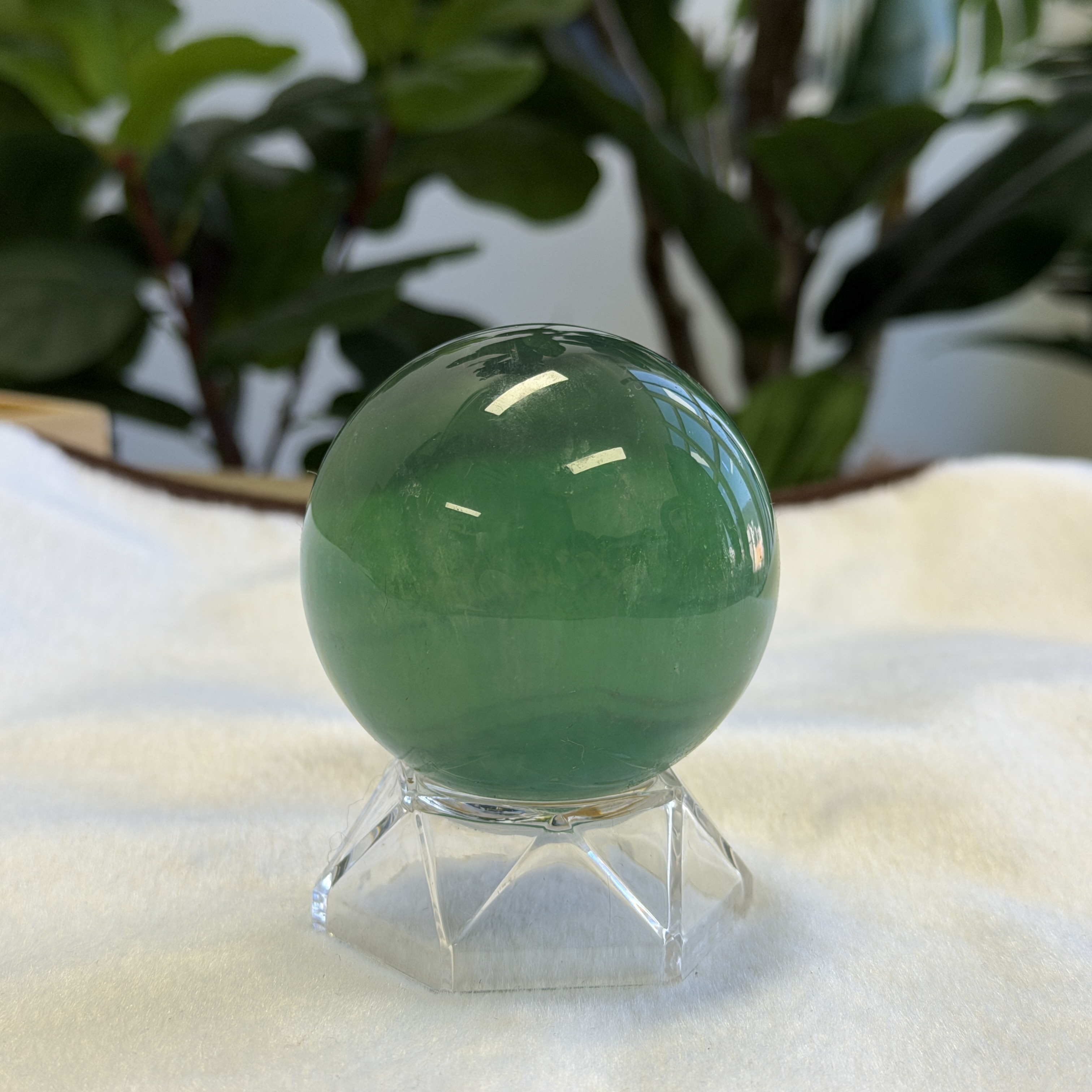 綠螢石球 6.1cm FF1302