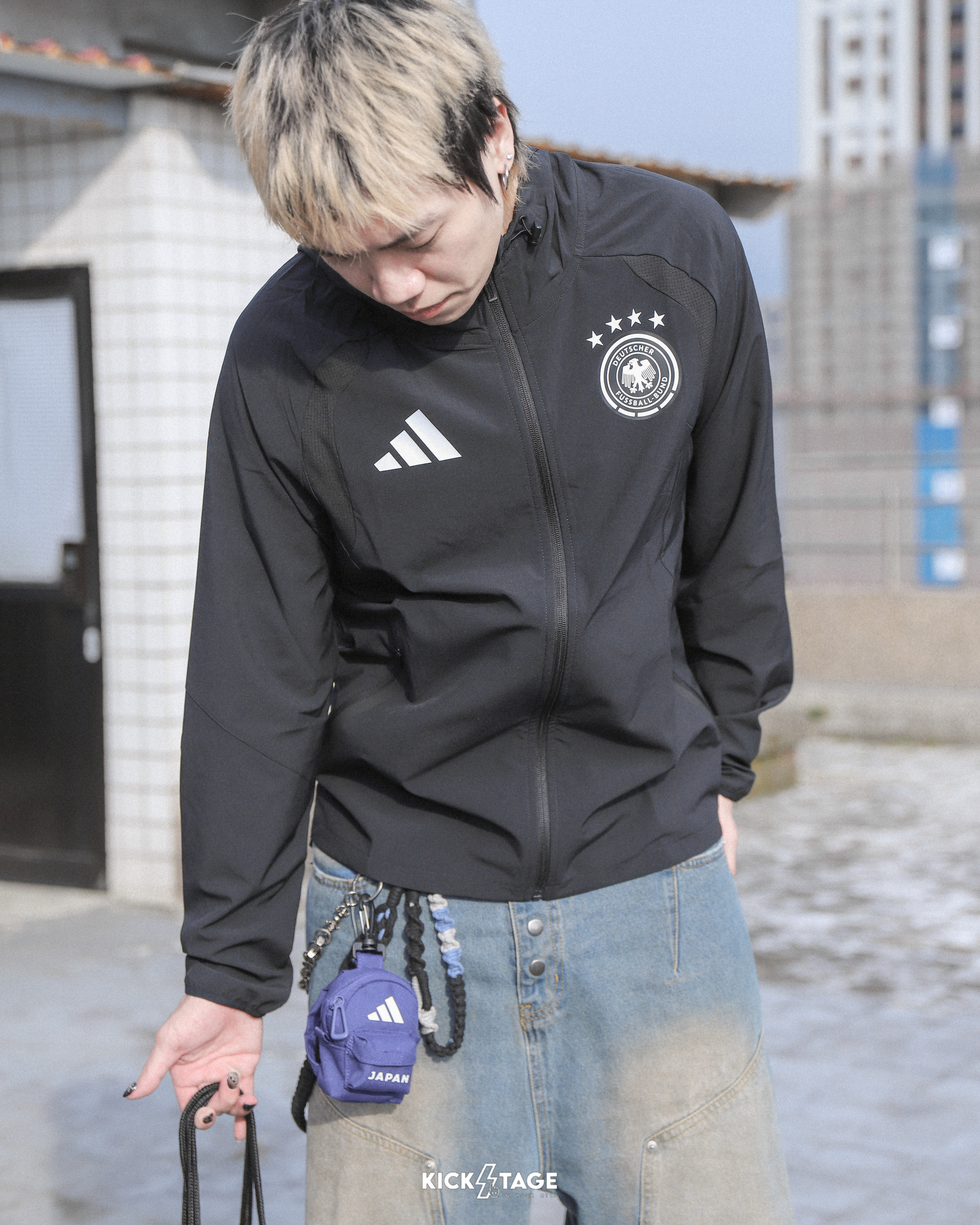 男款 ADIDAS TIRO TRAVEL 黑色 德國隊 足球 世足盃 世界盃 修身 連帽 外套【JZ9326】ADFIFA