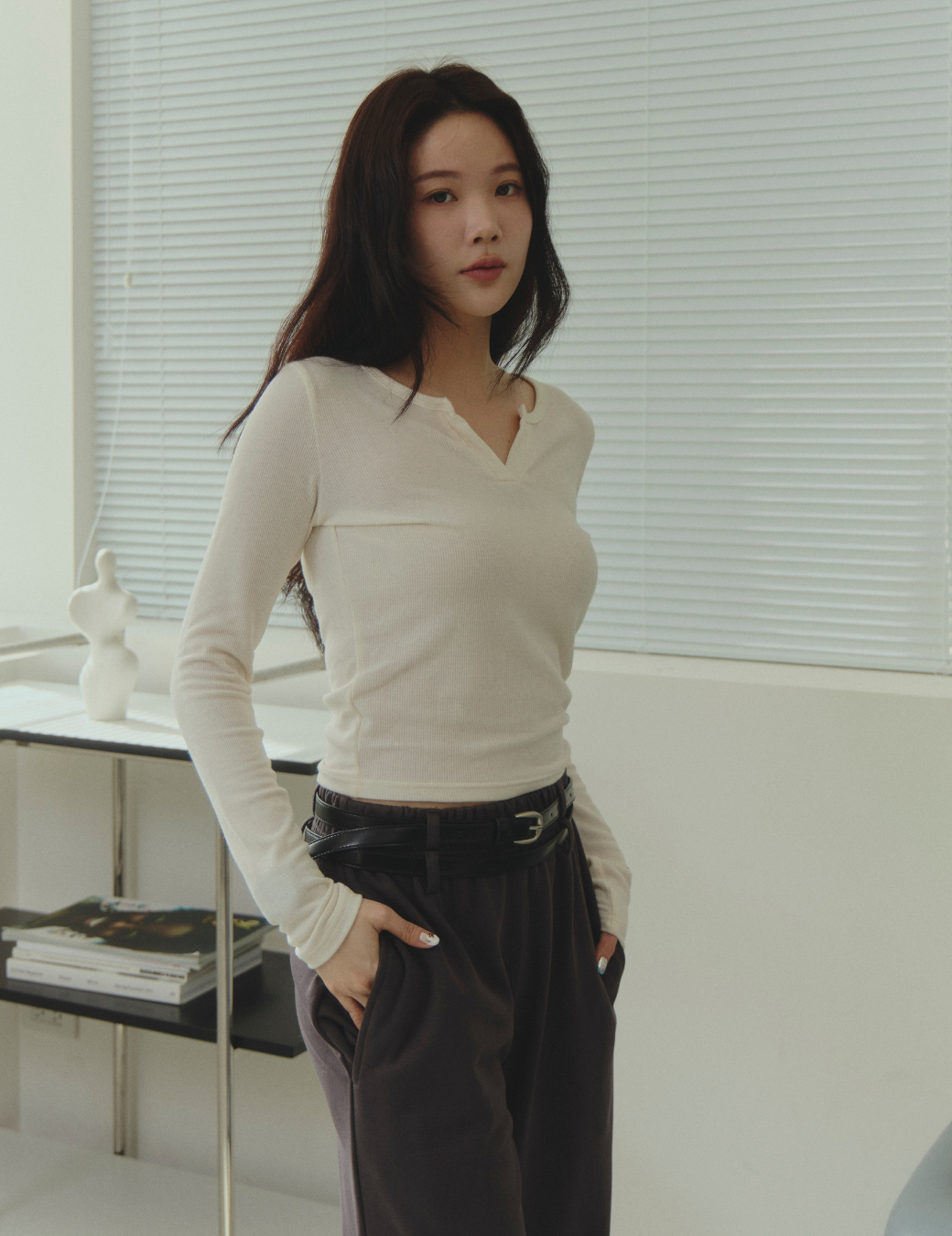 羅紋素面小V領上衣（3尺寸）