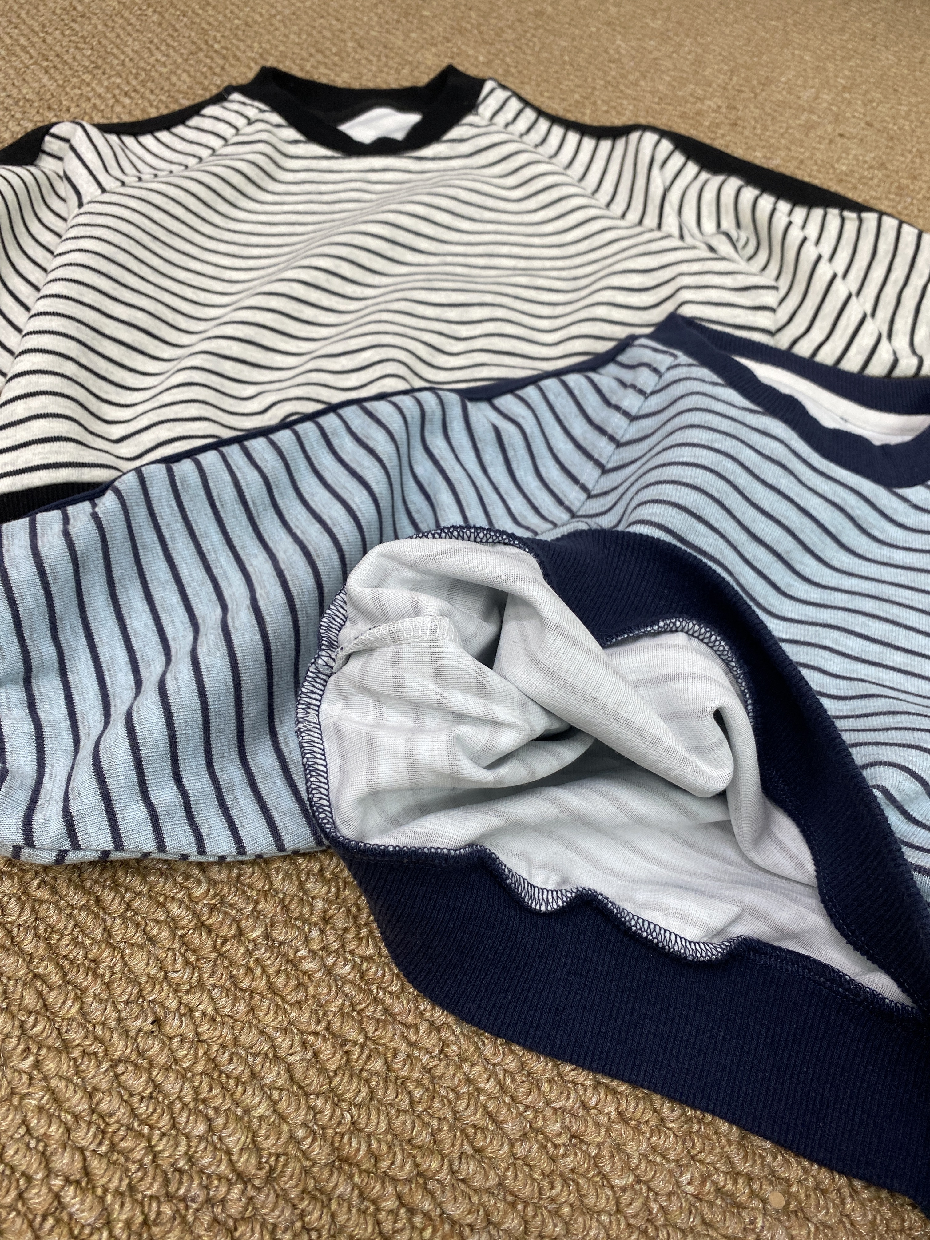 A04224條紋圓領上衣