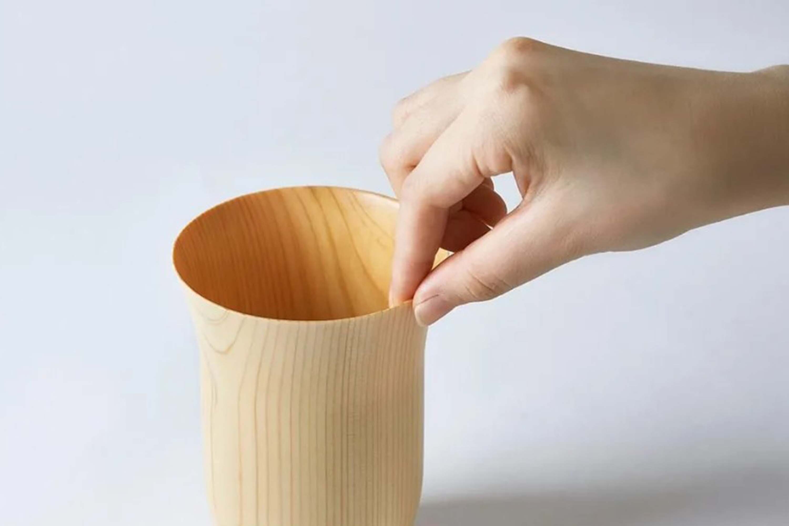 日本手工切削製造1mm超輕薄可透光的檜木材質啤酒杯