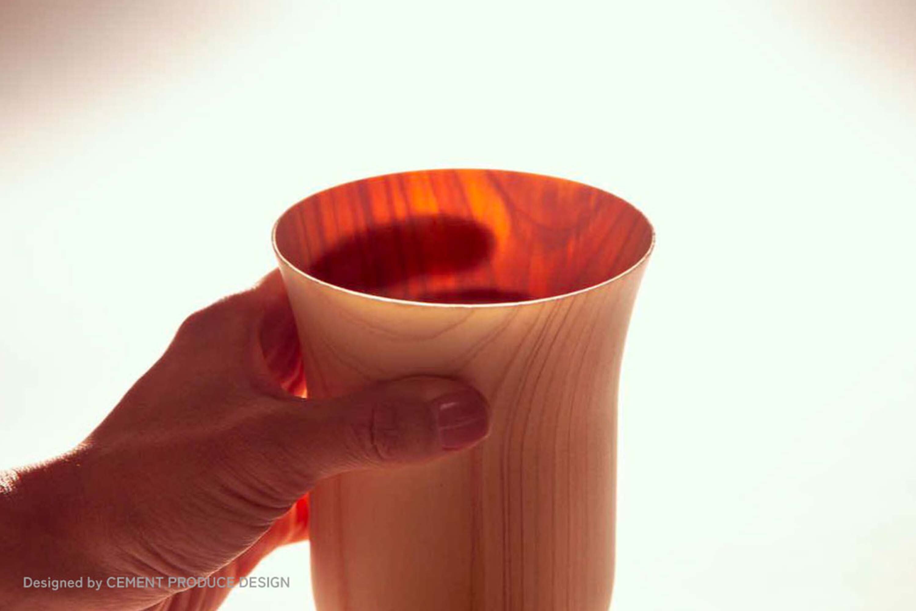 日本手工切削製造1mm超輕薄可透光的杉木材質啤酒杯