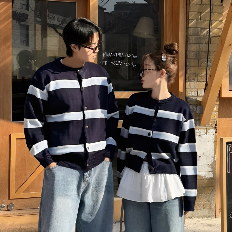 韓劇畫報｜韓系暖感條紋針織情侶裝（三色）