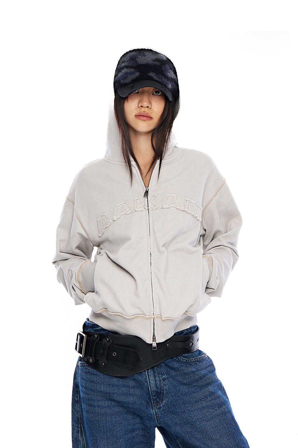 【現貨】Logo Patch Zip-Up Hoodie (Beige)