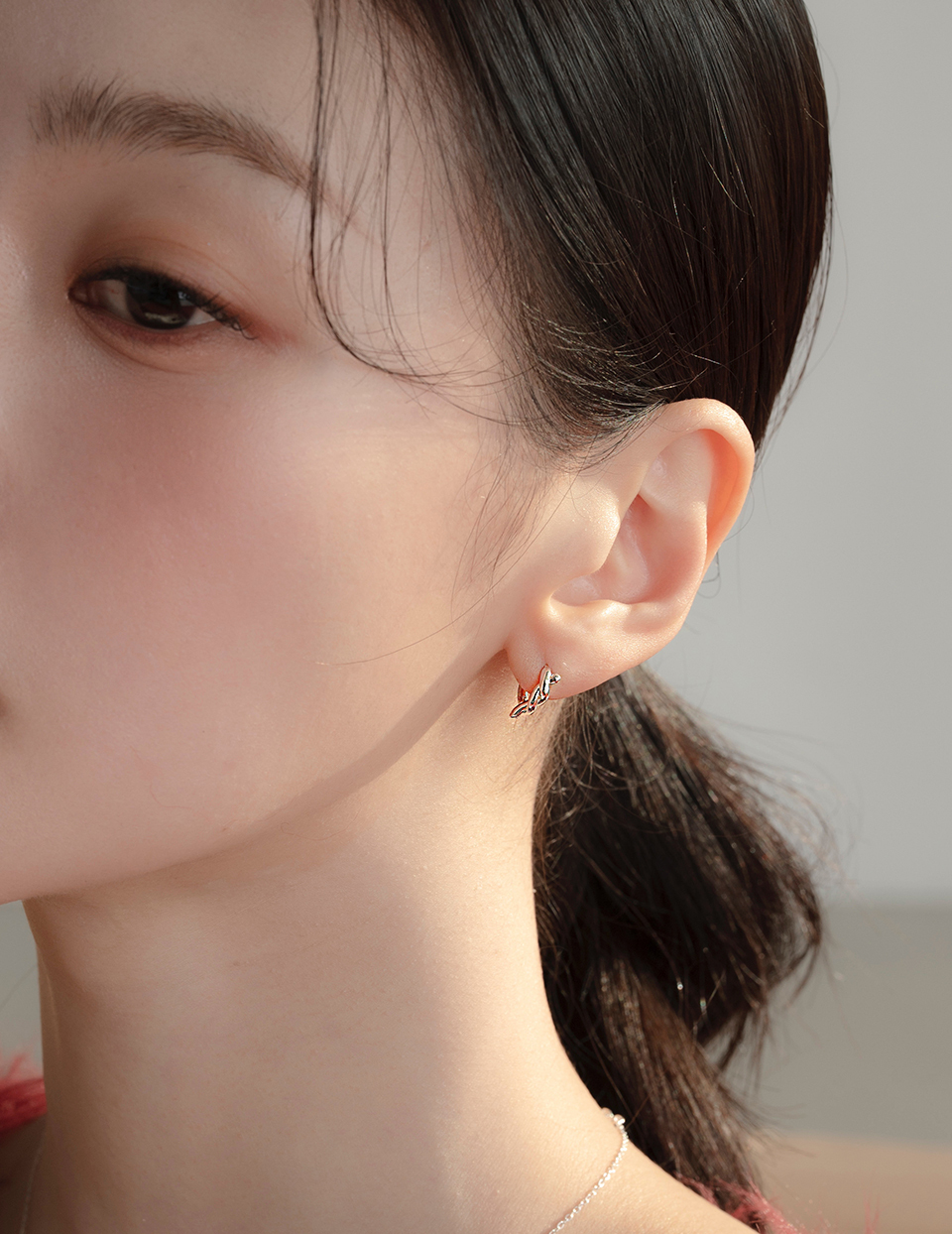 簡約纏繞。針式耳環