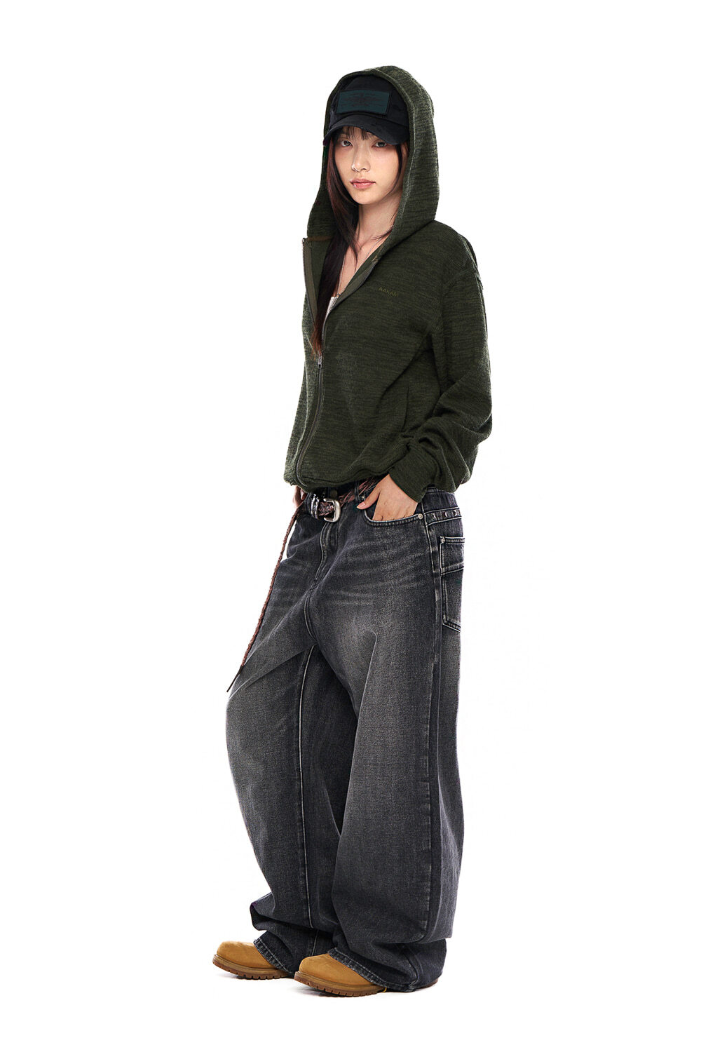 【現貨】Back Studded Denim Pants (Black)