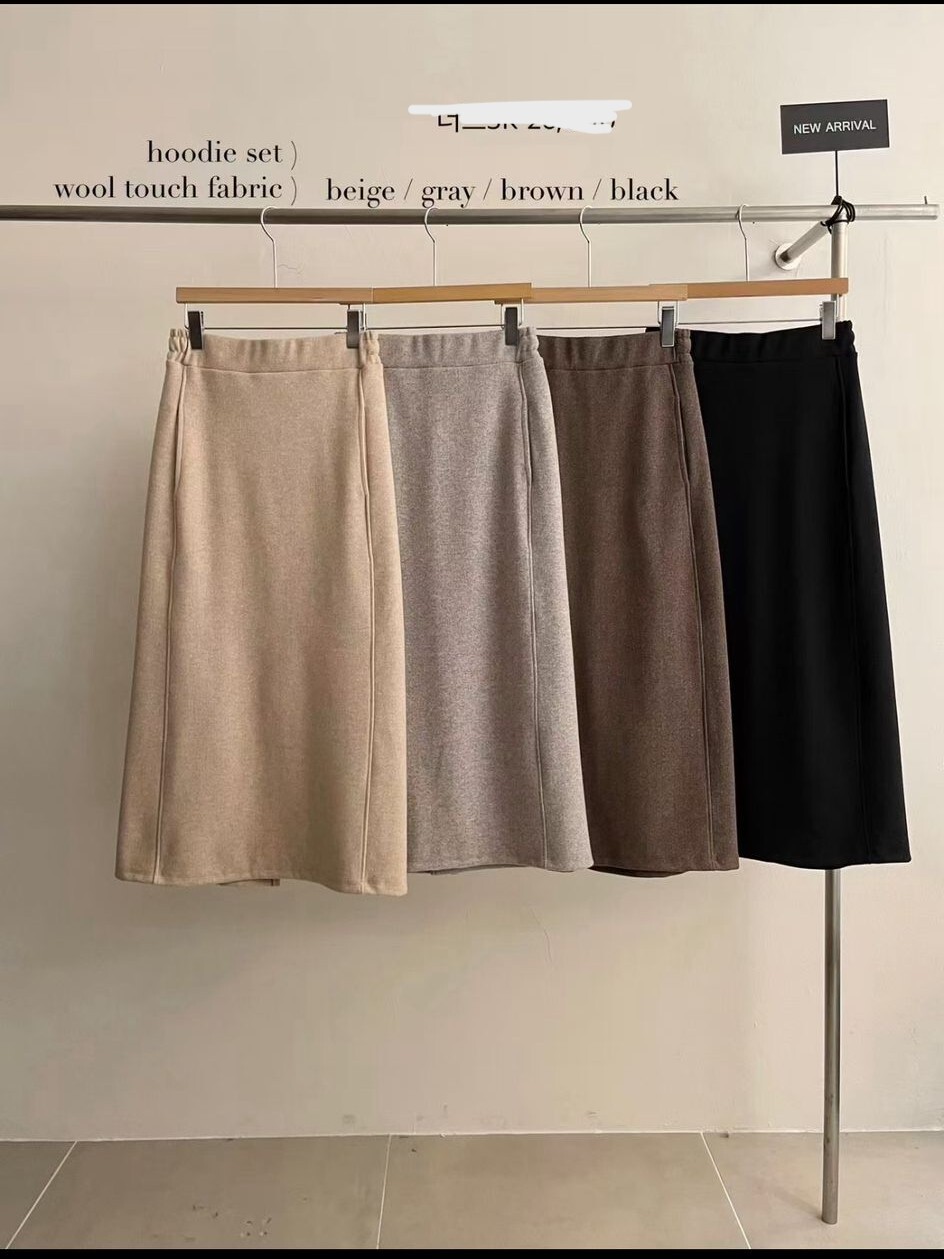 HZ03   橡根長裙 腰  26-42 Hip 40-50 長35 $449 (一口價)