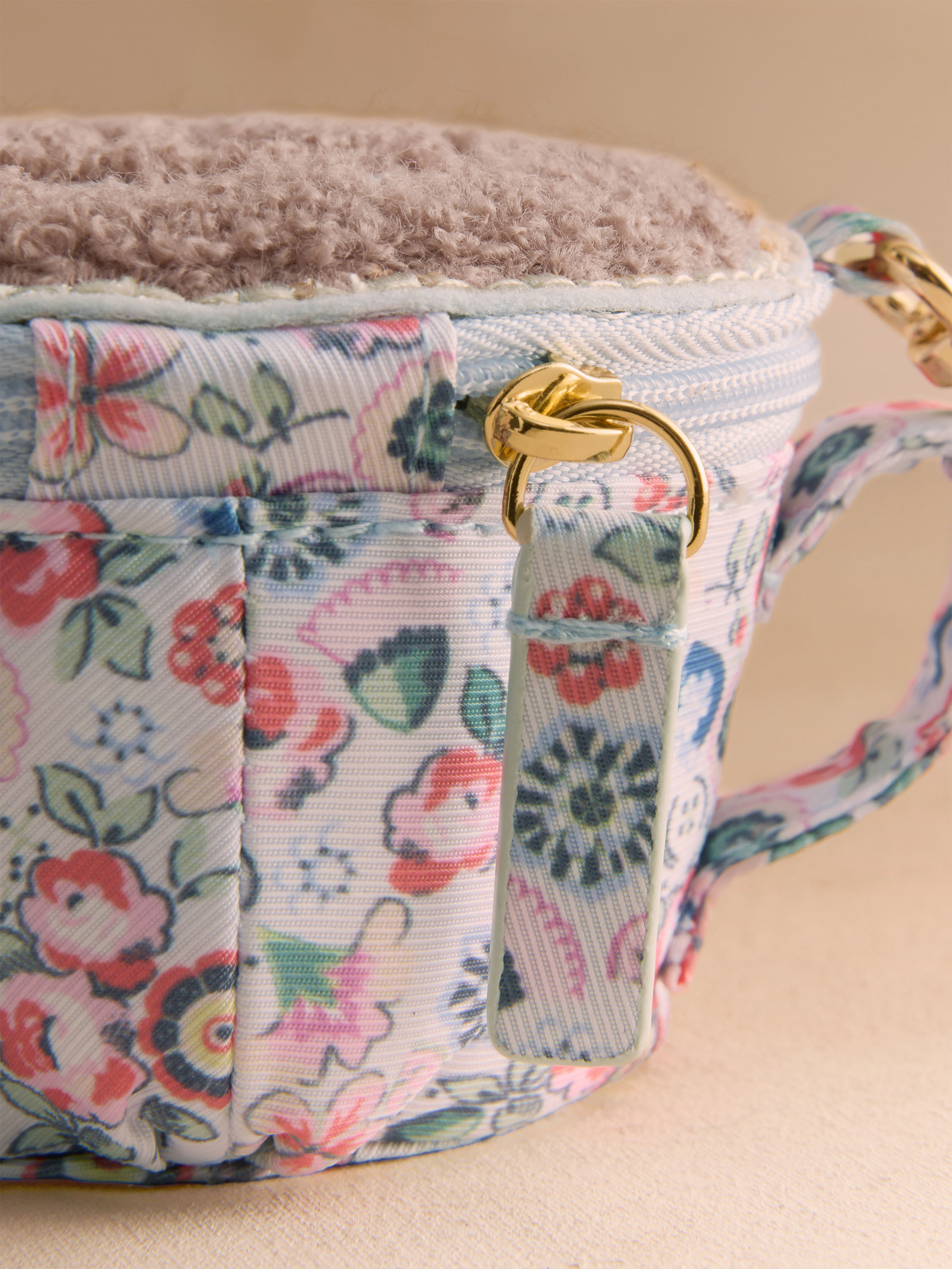 Pearly Queen Ditsy 咖啡杯造型零錢包