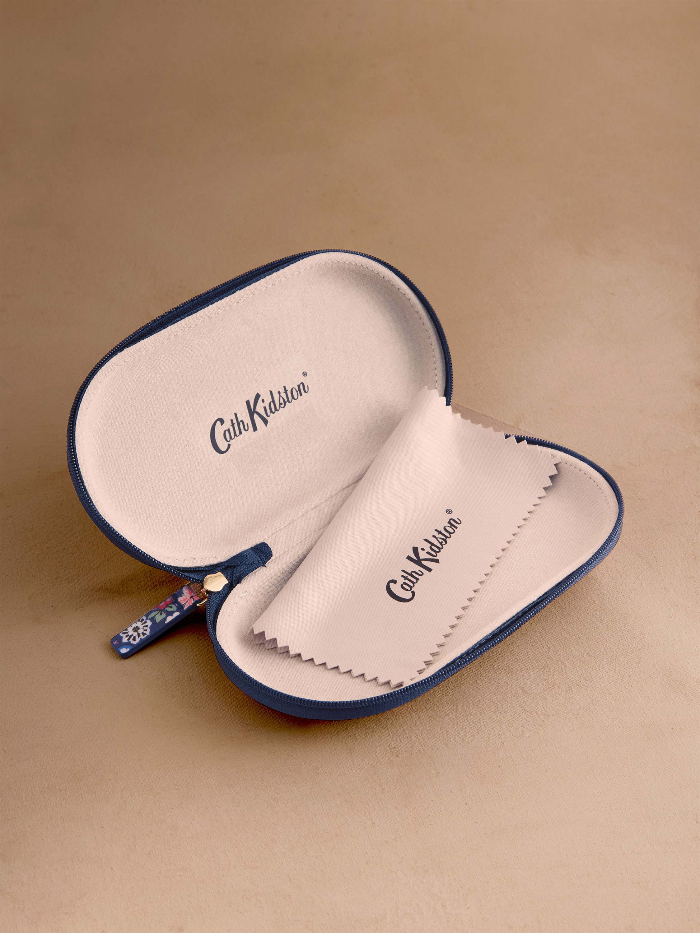 Pearly Queen Ditsy 藍色拉鍊眼鏡盒